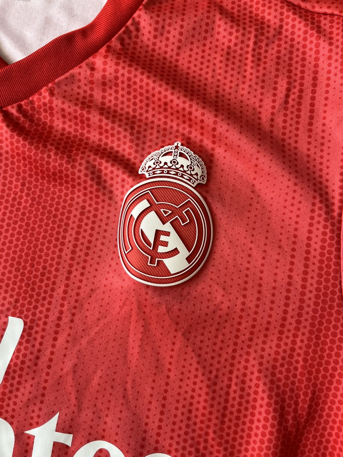 Adidas Adidas x Parley 2018-19 Real Madrid Third Shirt rare grail Size US M / EU 48-50 / 2 - 6 Thumbnail