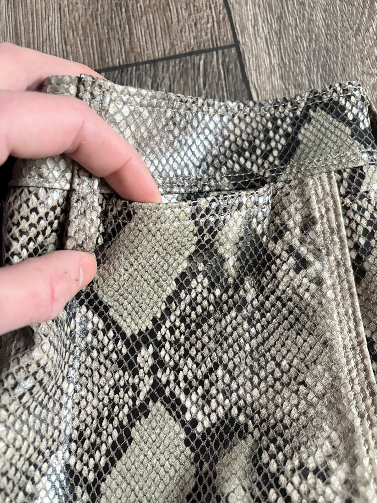 Tommy Hilfiger NWT AW19 Tommy Hilfiger x Zendaya Snakeskin Python Leather Size 26" / US 2 / IT 38 - 9 Thumbnail