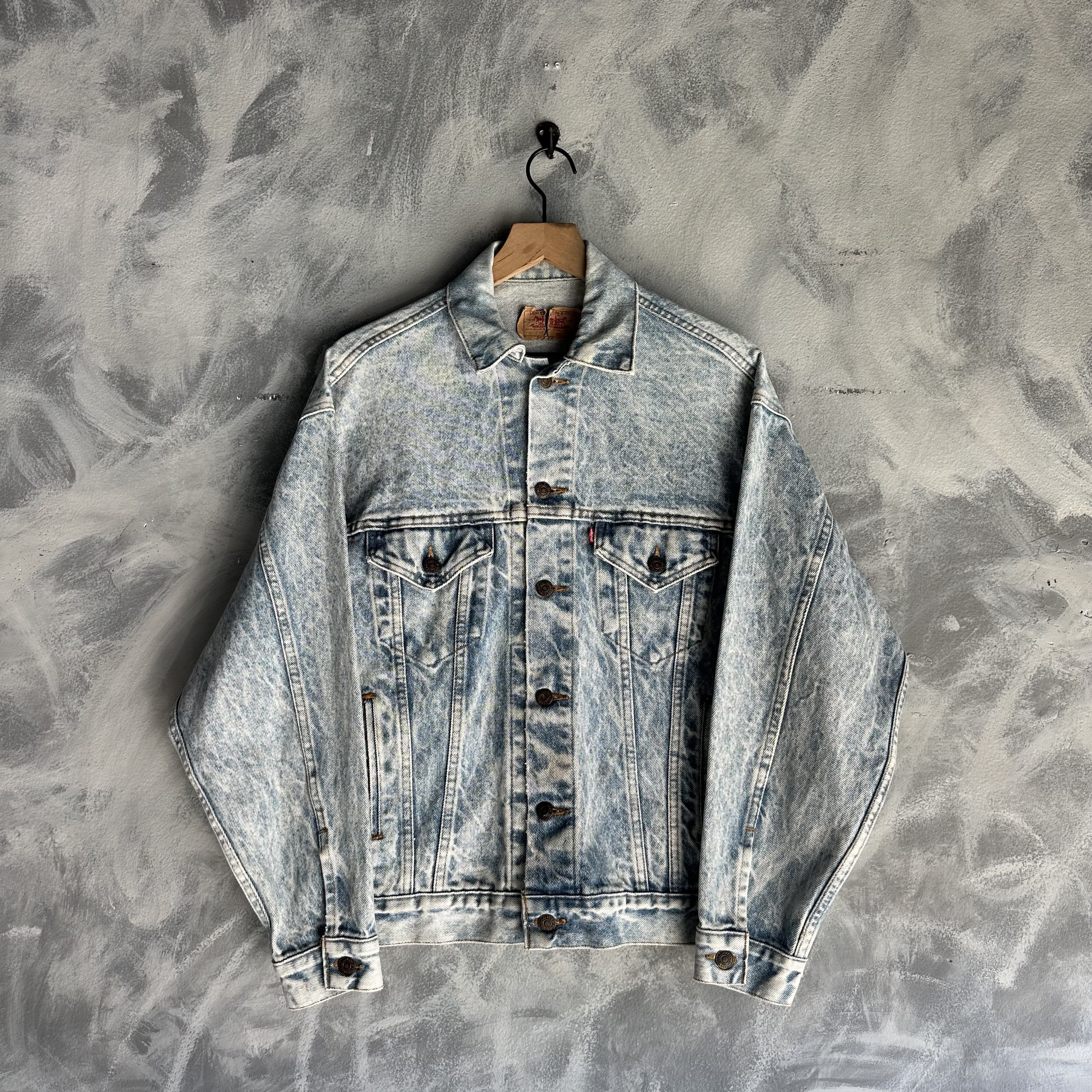 Levi's Vintage Levi's Denim Trucker Jacket Mens S Blue Acid Wash Size US S / EU 44-46 / 1 - 1 Thumbnail