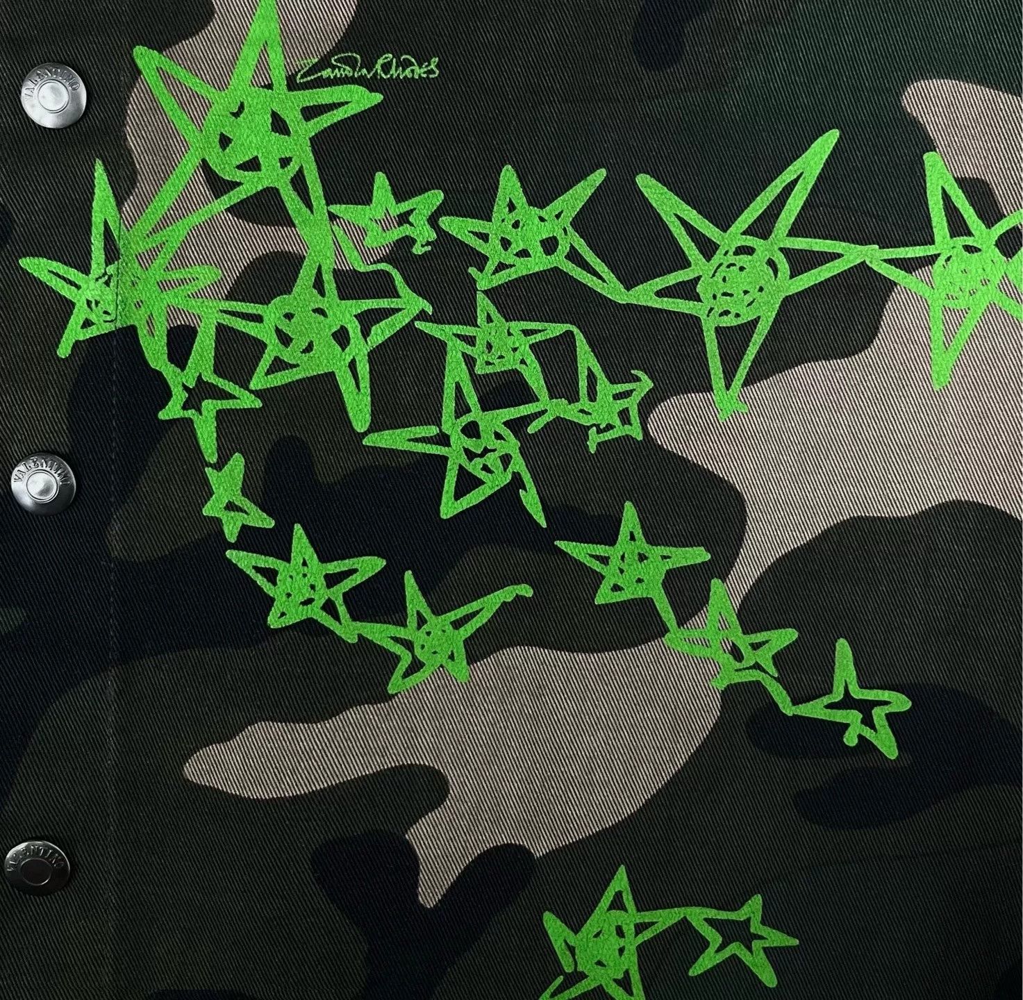 Valentino Valentino Camouflage Graffiti Star Patch Denim Jacket Size US XXS / EU 40 - 5 Thumbnail