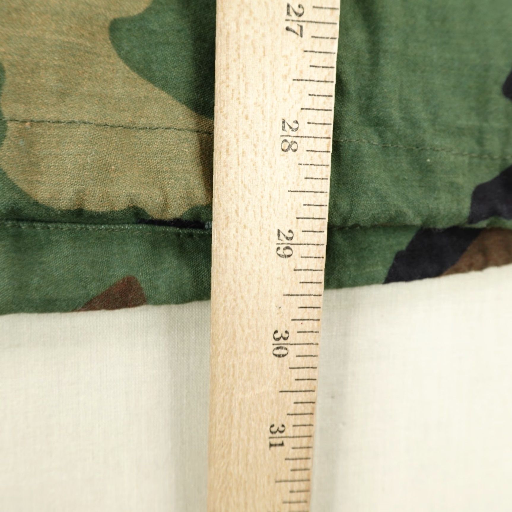 Vintage VINTAGE Golden Manufacturing Co. US Army Field Jacket Camouflage M65 Hooded 80s 50/50 Cotton Nylon Mens Small Regular Green Size US S / EU 44-46 / 1 - 7 Thumbnail