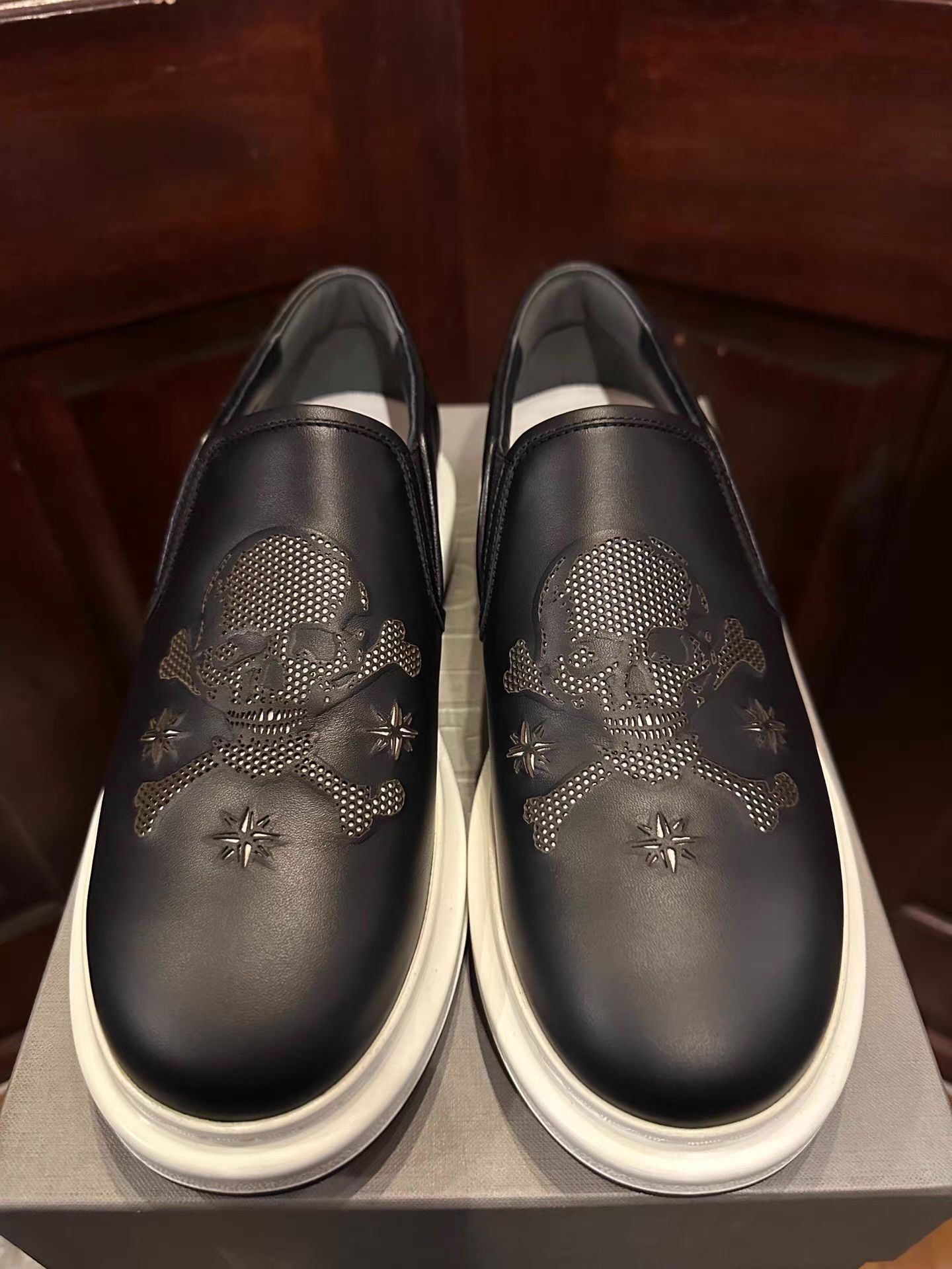 Alexander McQueen Alexander McQueen men’s black slip‑on sneakers with Ｑ25 Size US 8.5 / EU 41-42 - 5 Thumbnail