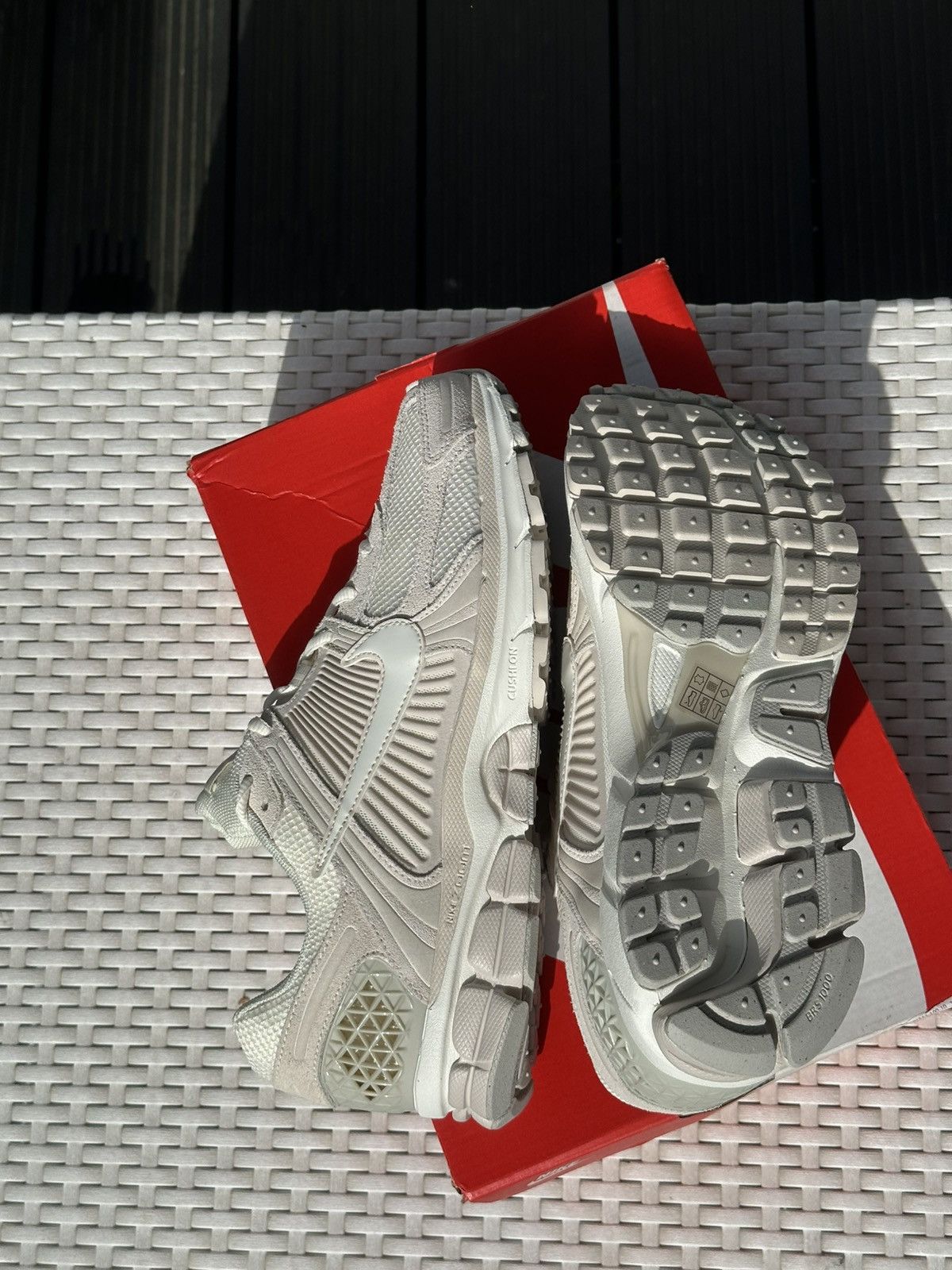 Nike Nike Air Vomero 5 | New | Size 44 (28 cm) Size US 11 / EU 44 - 7 Thumbnail