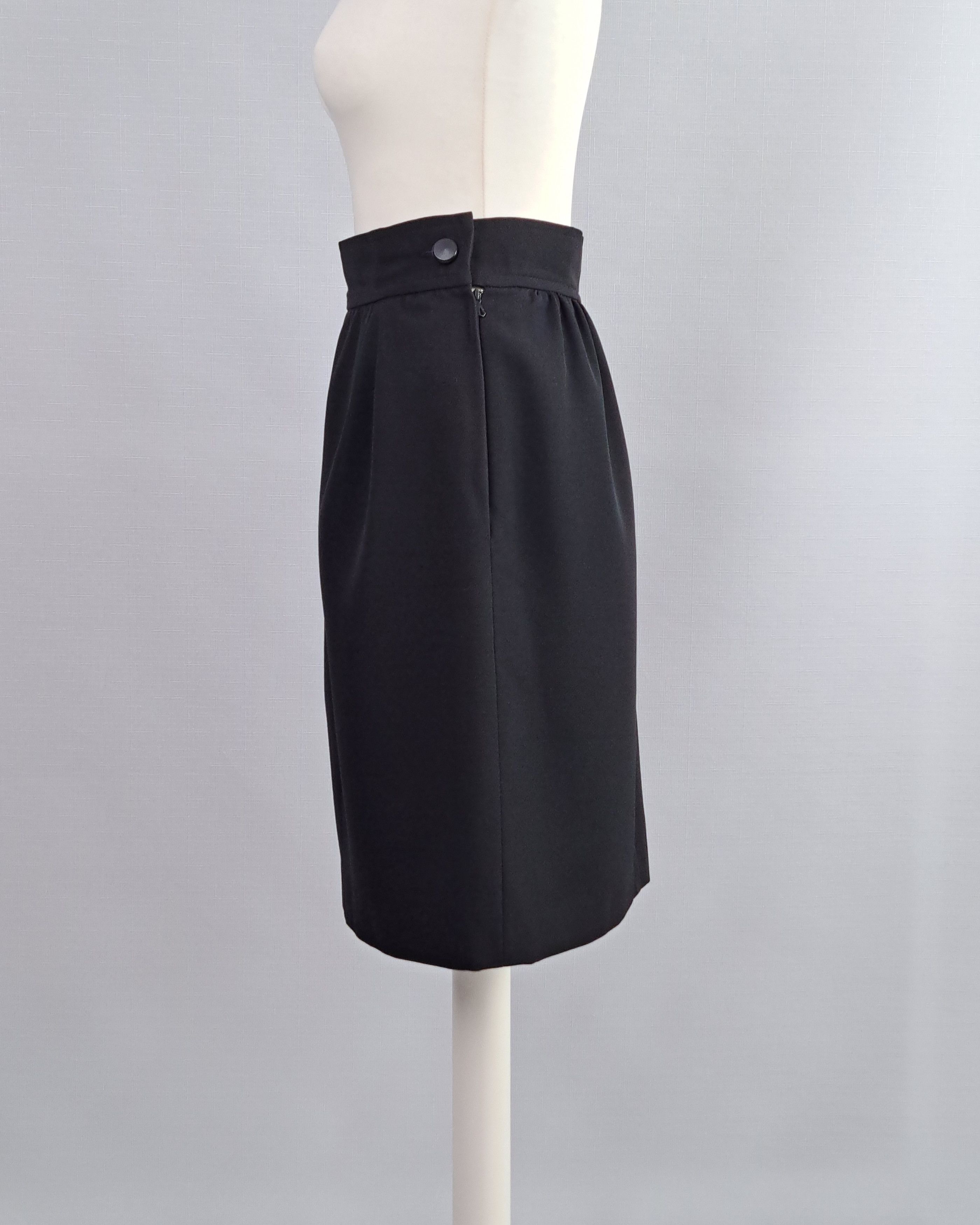 Yves Saint Laurent Yves Saint Laurent vintage black skirt. Size 42 Size 30" / US 8 / IT 44 - 4 Thumbnail