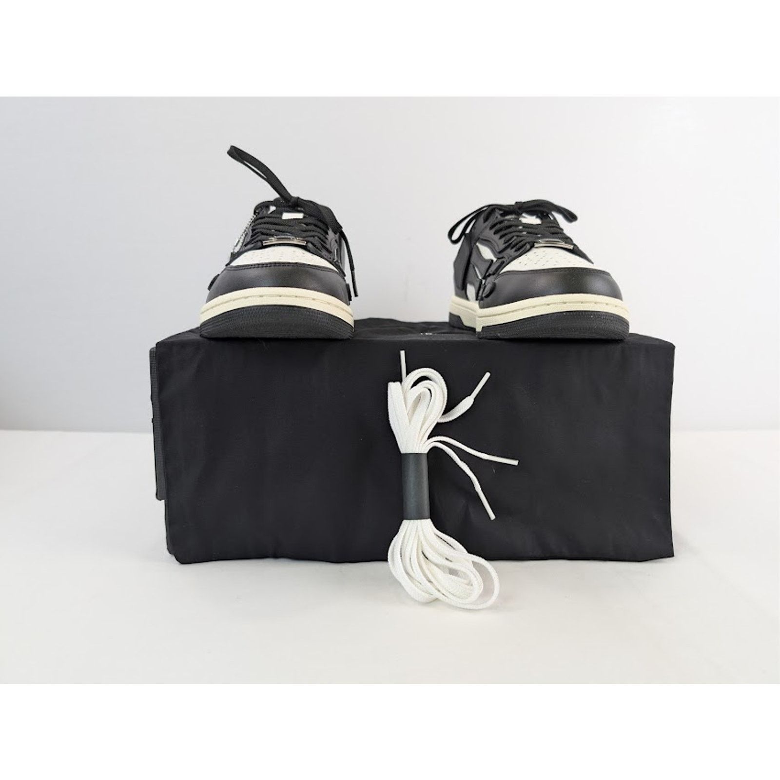Amiri o1rshd1 Skel Low Top Mule Sneakers in Black / White Size US 10 / EU 43 - 19 Thumbnail