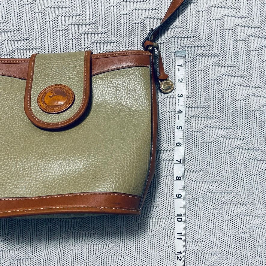 Dooney & Bourke Vintage Dooney and Bourke beige leather bucket crossbody Size ONE SIZE - 9 Thumbnail
