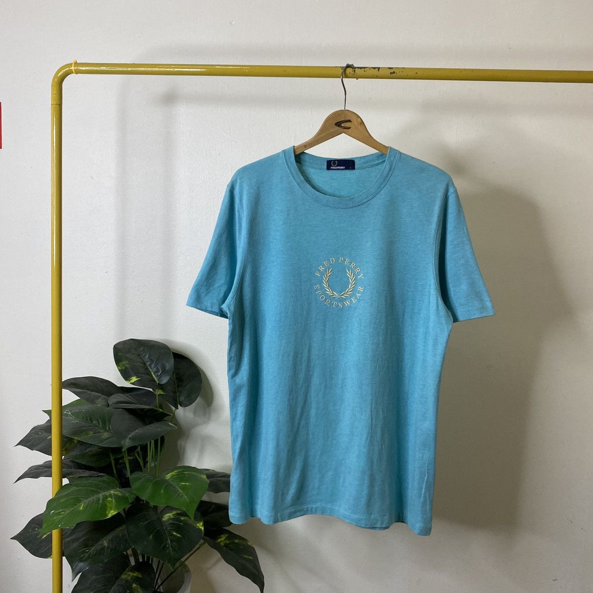 Fred Perry Fred Perry Sportswear Embroidery Logo T Shirt Size US L / EU 52-54 / 3 - 1 Thumbnail