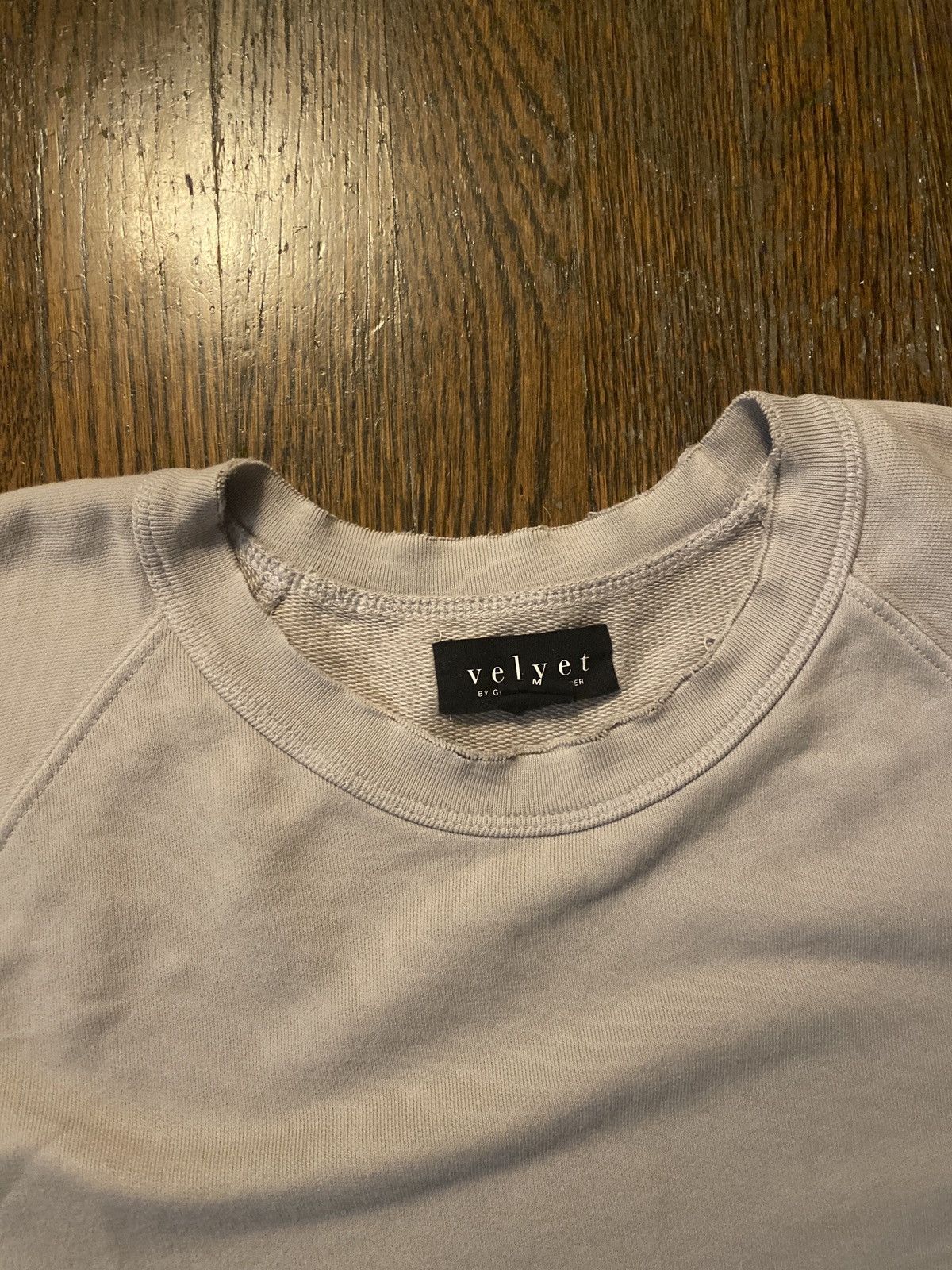 Velvet Velvet distressed grey sweat tee shirt size medium Size US M / EU 48-50 / 2 - 2 Thumbnail