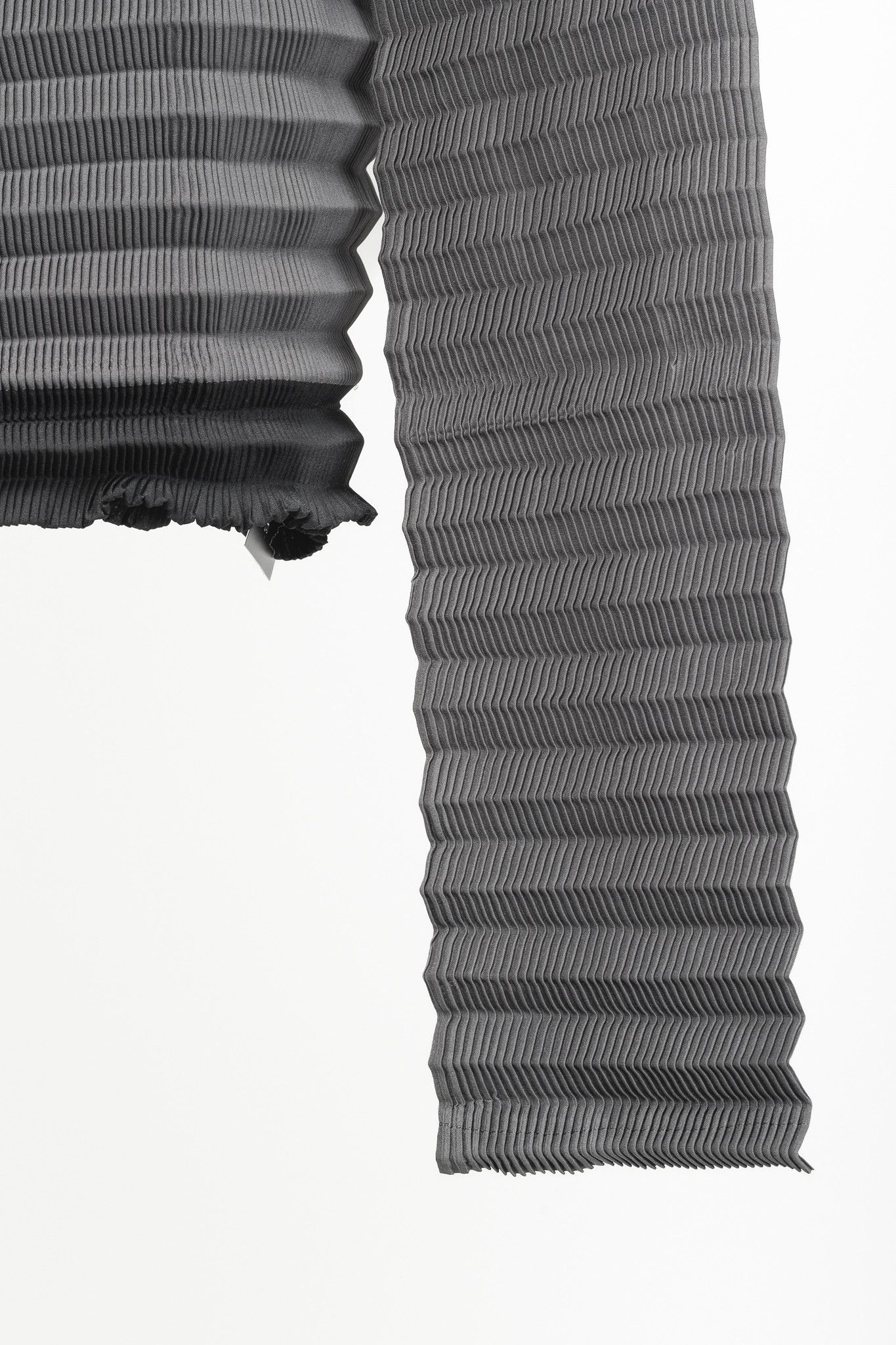 Issey Miyake Issey Miyake Fete Grey Pleated Accent Shawl-Collar Blouse Size M / US 6-8 / IT 42-44 - 5 Thumbnail