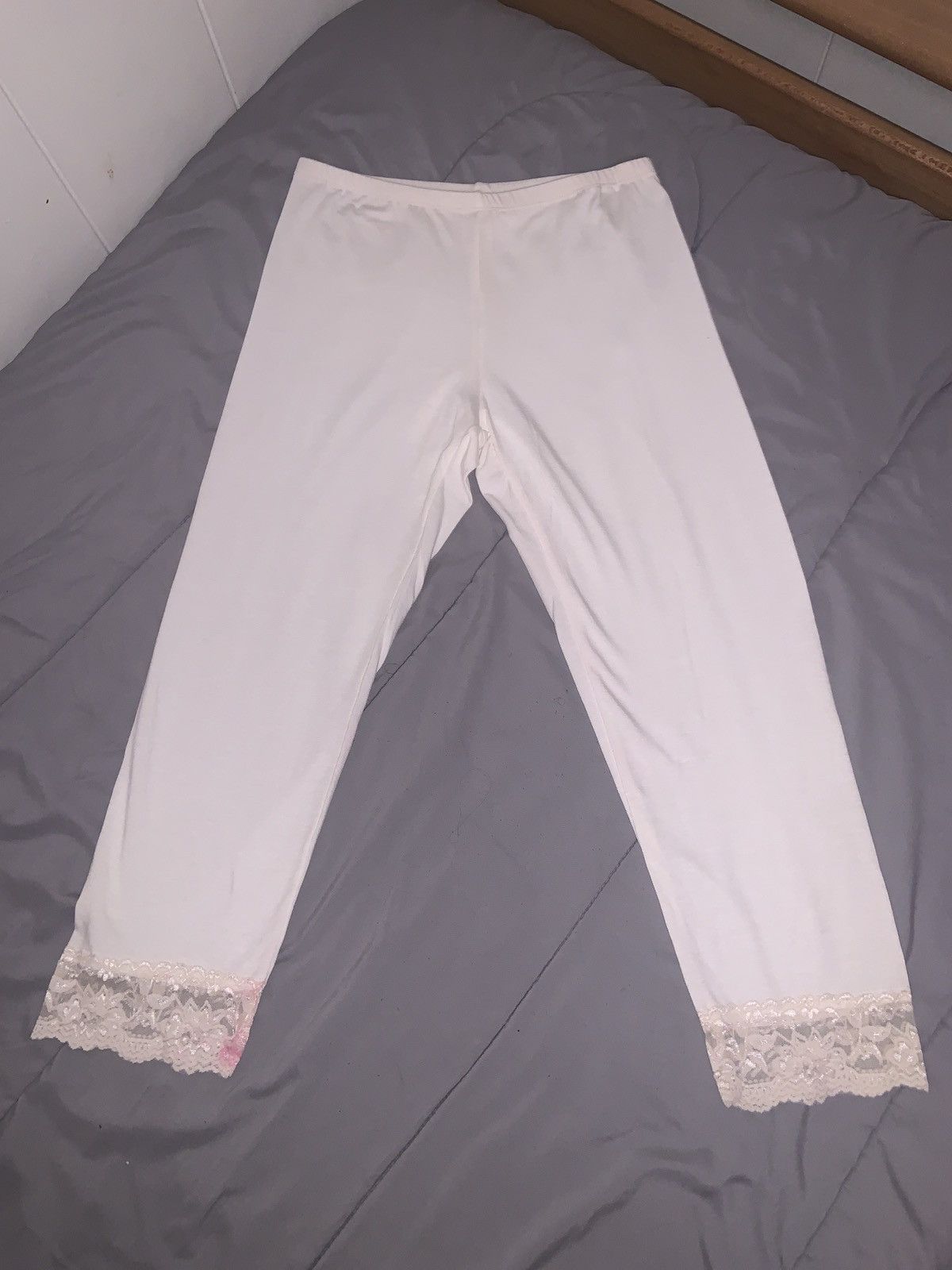 Other Women’s White Leggings - Size MEDIUMx2 - Check Measurements Size 30" / US 8 / IT 44 - 1 Thumbnail
