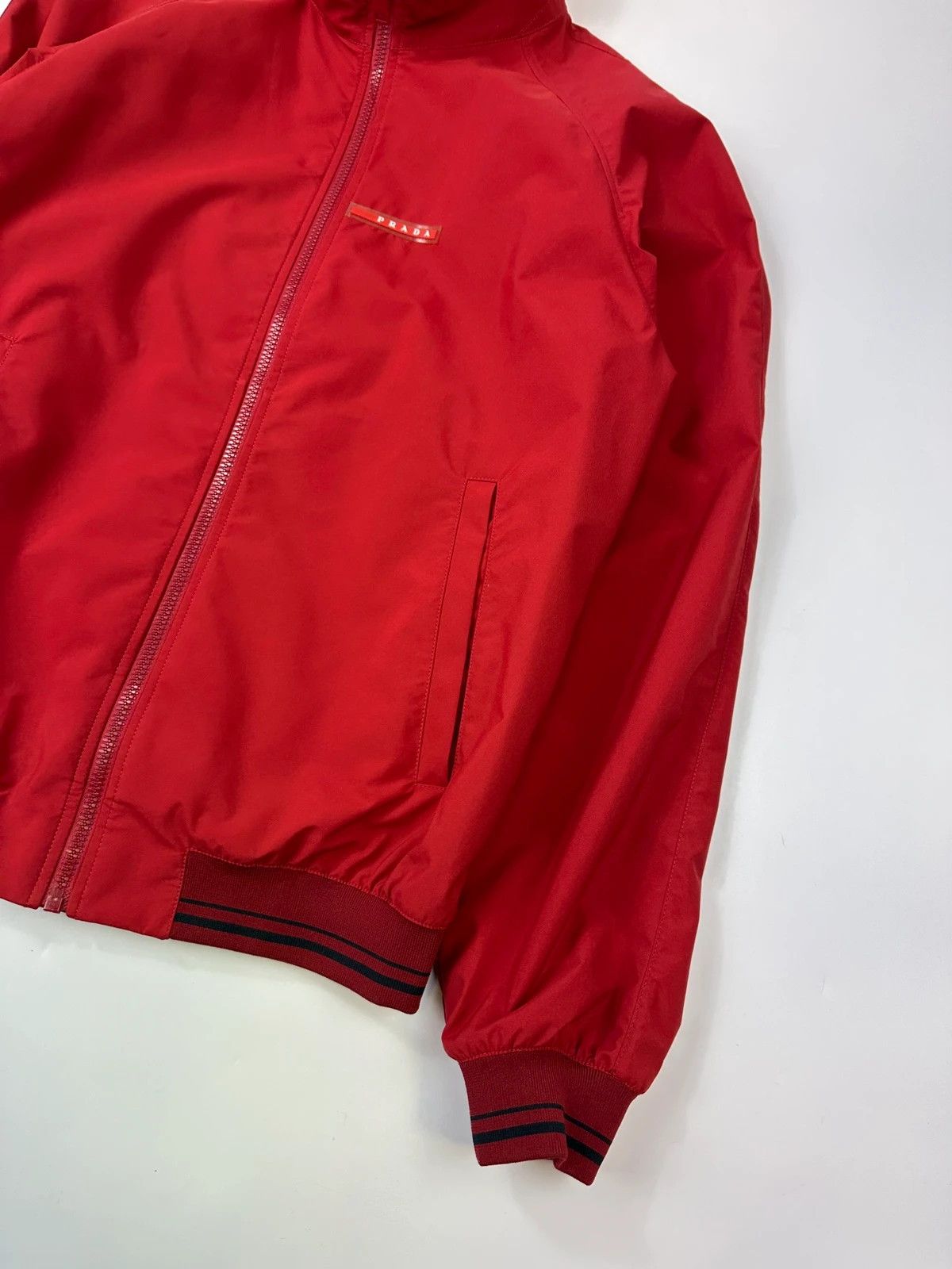 Prada Prada Sport FW2014 Red Nylon Light Bomber Waterproof Jacket Size US XL / EU 56 / 4 - 3 Thumbnail