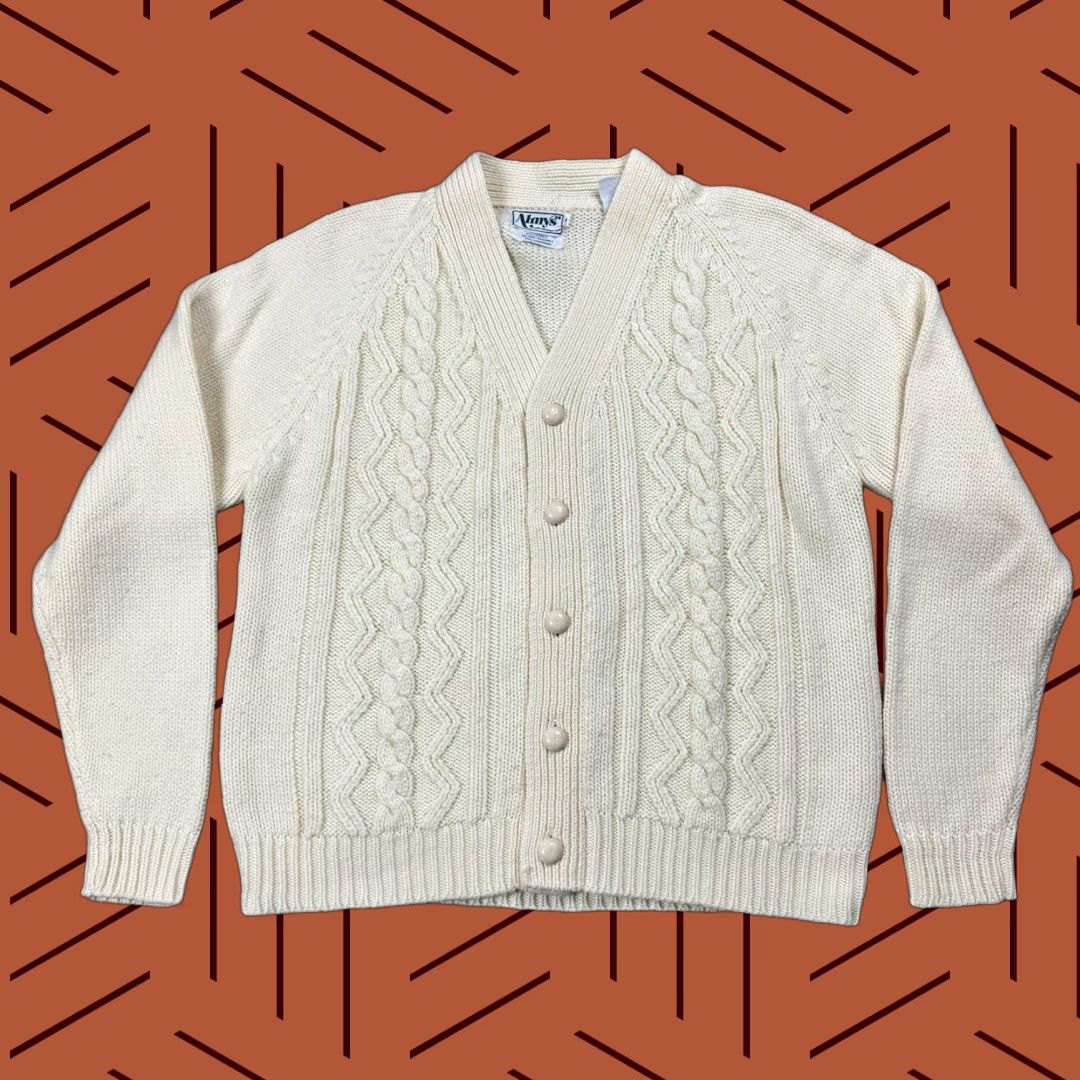 Vintage VINTAGE ALMY'S 80s IVORY CABLE KNIT BUTTON CARDIGAN XL WOMENS PREPPY Size XL / US 12-14 / IT 48-50 - 1 Thumbnail