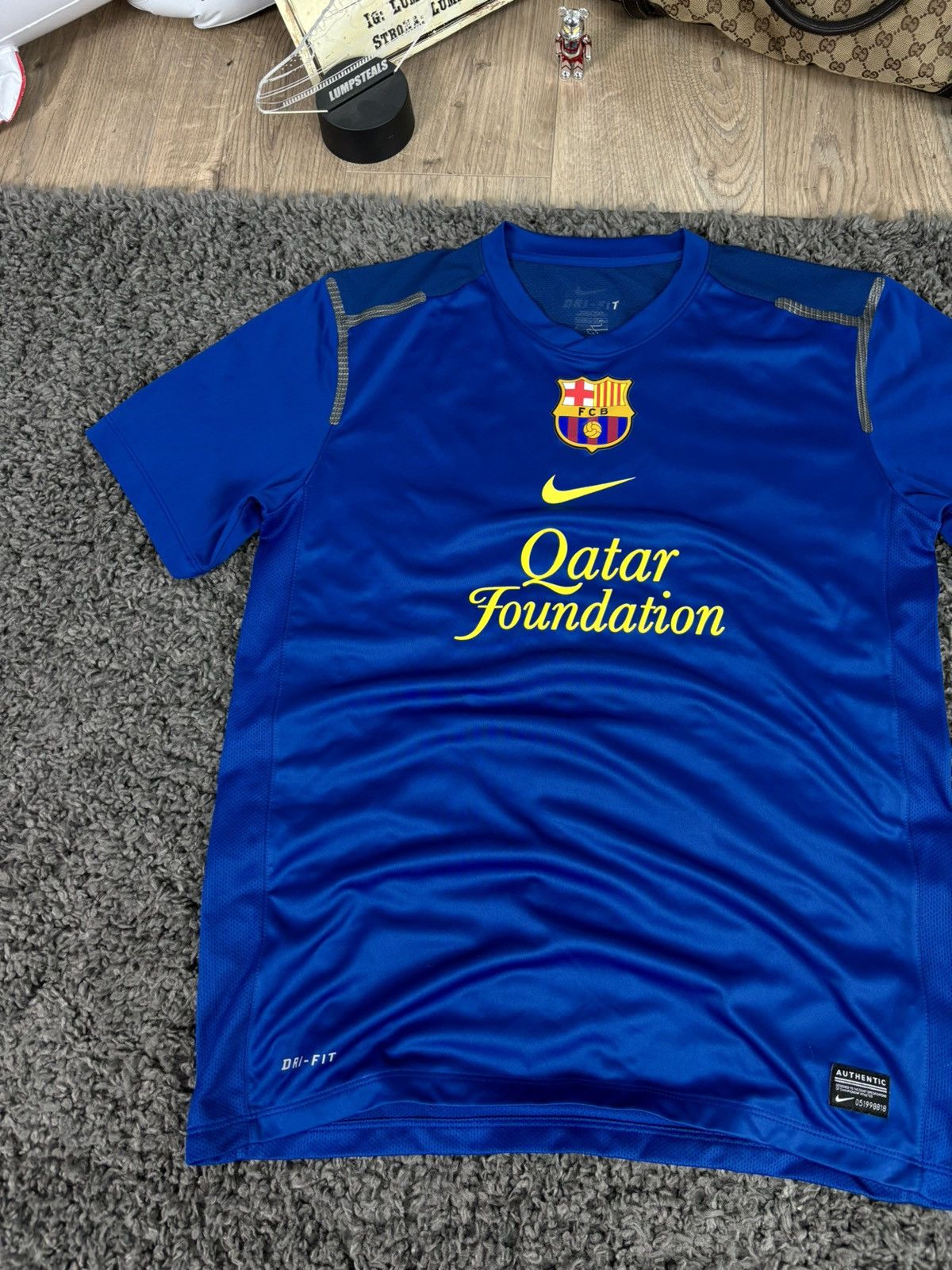 Nike × Vintage Nike Center Logo Football T-Shirt Soccer Jersey FC Barcelona Size US M / EU 48-50 / 2 - 3 Thumbnail