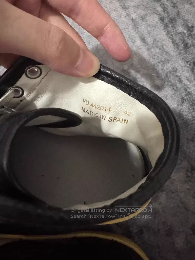 Saint Laurent Paris Saint Laurent Paris Black Scale Patch Cowhide High-Top Can Size US 9 / EU 42 - 5 Thumbnail