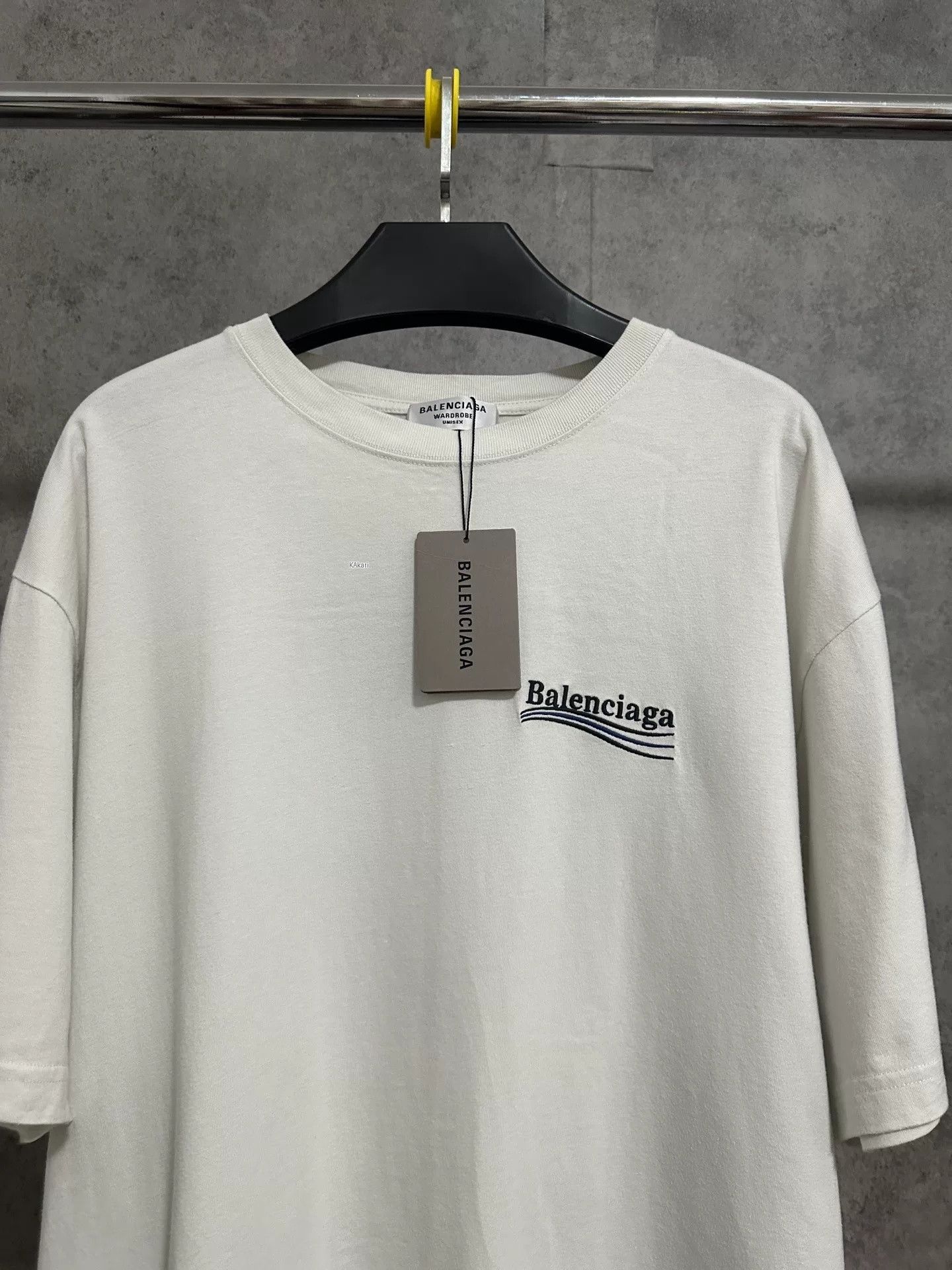 Balenciaga Balenciaga Coke Wave Embroidered Logo T-shirt Size US M / EU 48-50 / 2 - 2 Thumbnail