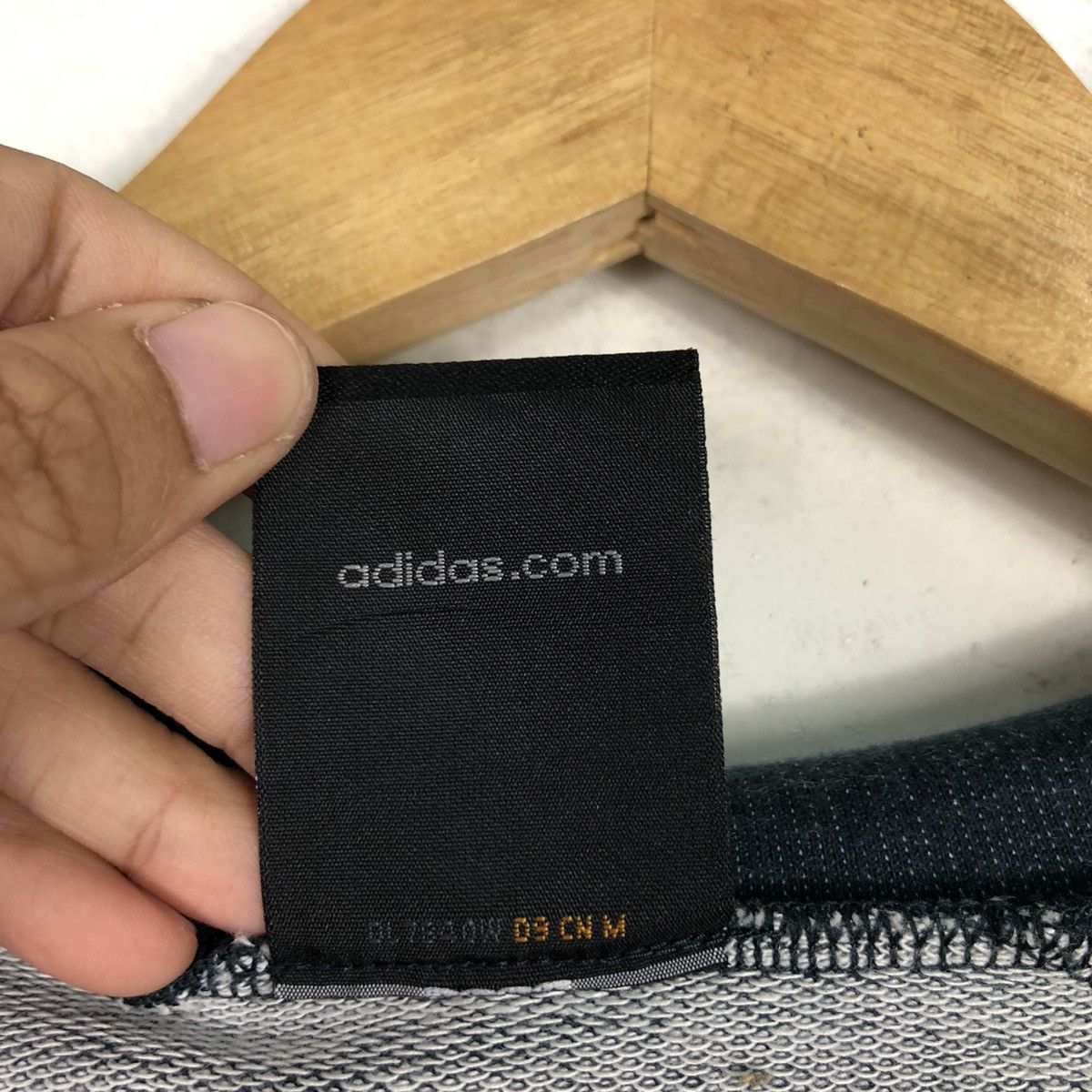 Adidas Adidas Vintage Badana Style Abstract Sweater Hoodie Small Size US S / EU 44-46 / 1 - 18 Thumbnail