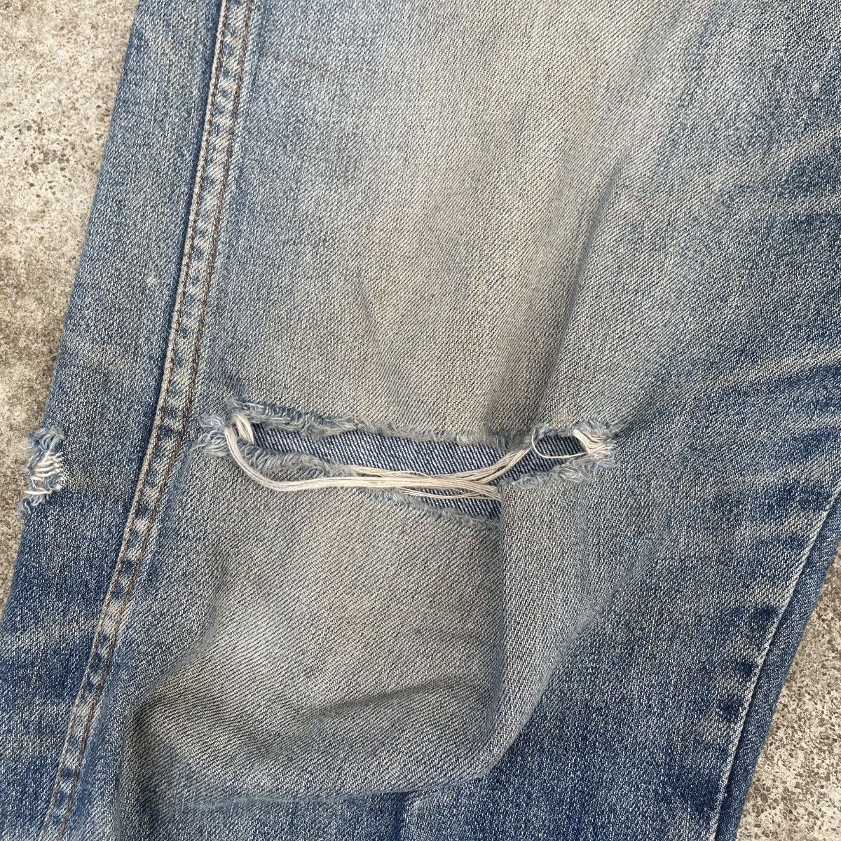 Wrangler Y2K Wrangler Distressed Washed Mud Jeans Vintage Size US 36 / EU 52 - 4 Thumbnail