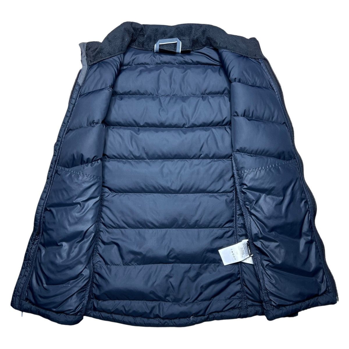 Mountain Hardwear Mountain Hardwear Womens Q Shield 650 Down Zip Up Black Vest Size L / US 10 / IT 46 - 2 Thumbnail