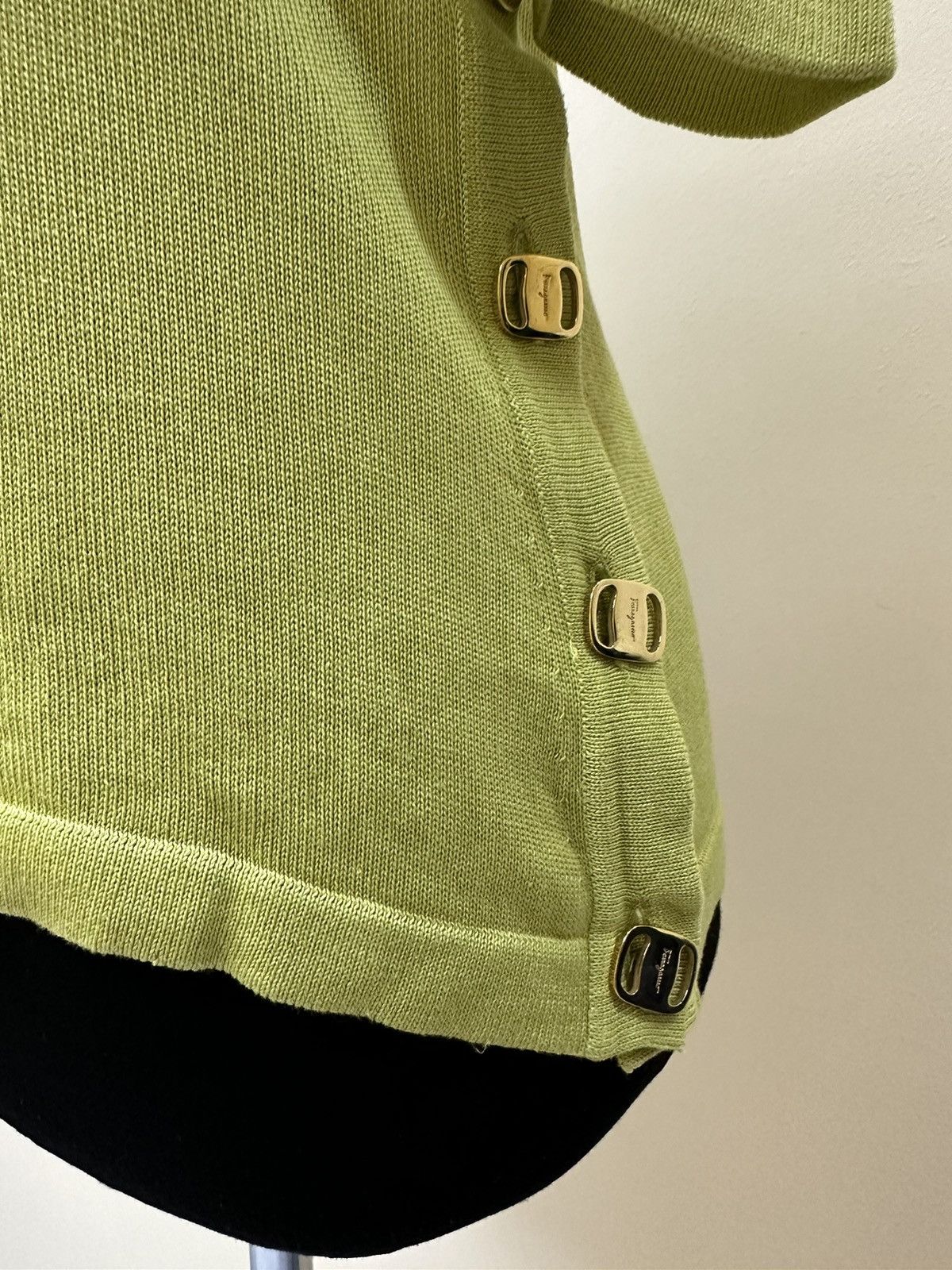 Salvatore Ferragamo T-shirt Short Sleeve Salvatore Ferragamo size XS Italy Size XS / US 0-2 / IT 36-38 - 3 Thumbnail