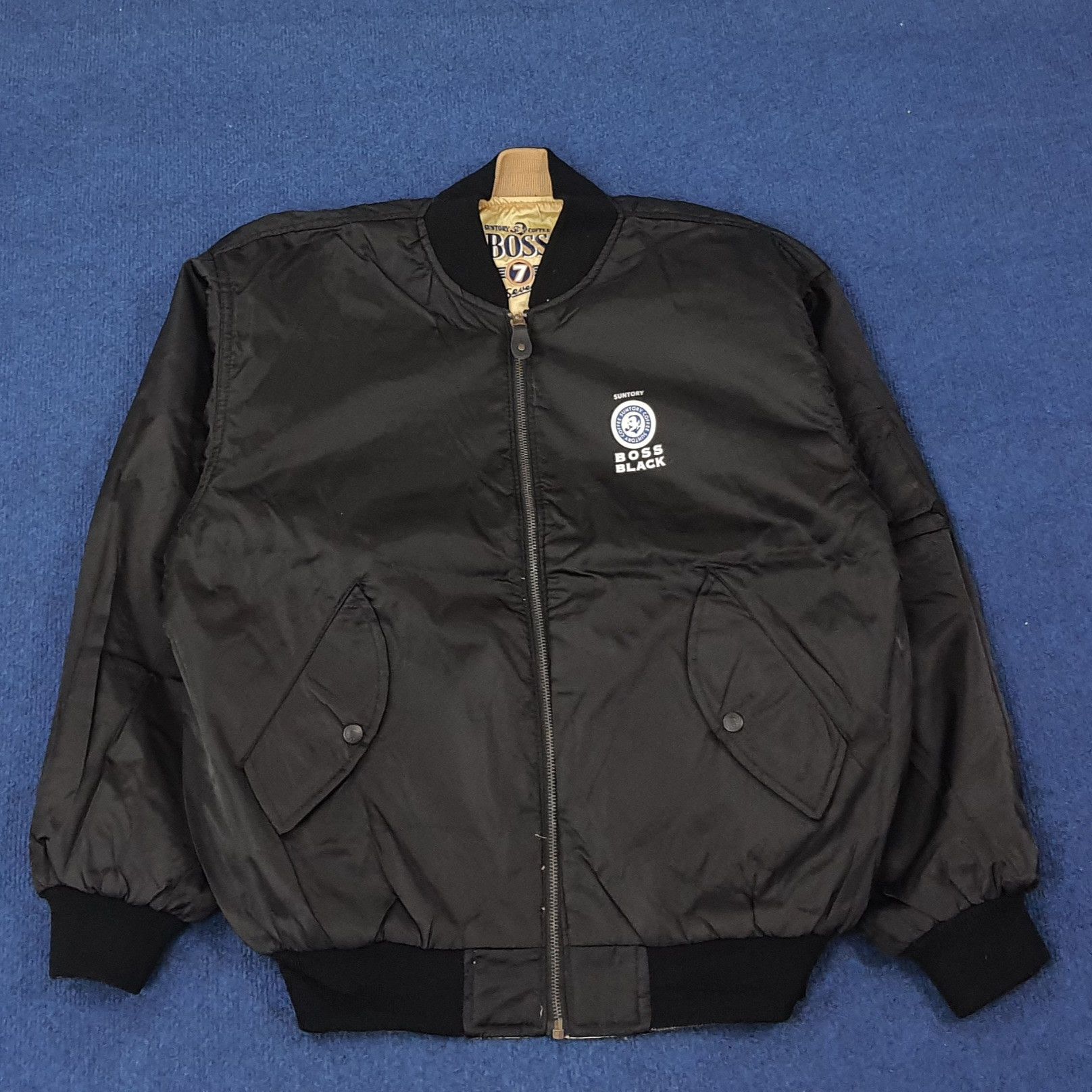 Vintage Vintage Boss Black Suntory Coffee Reversible Jacket C236N13 Size US L / EU 52-54 / 3 - 9 Thumbnail