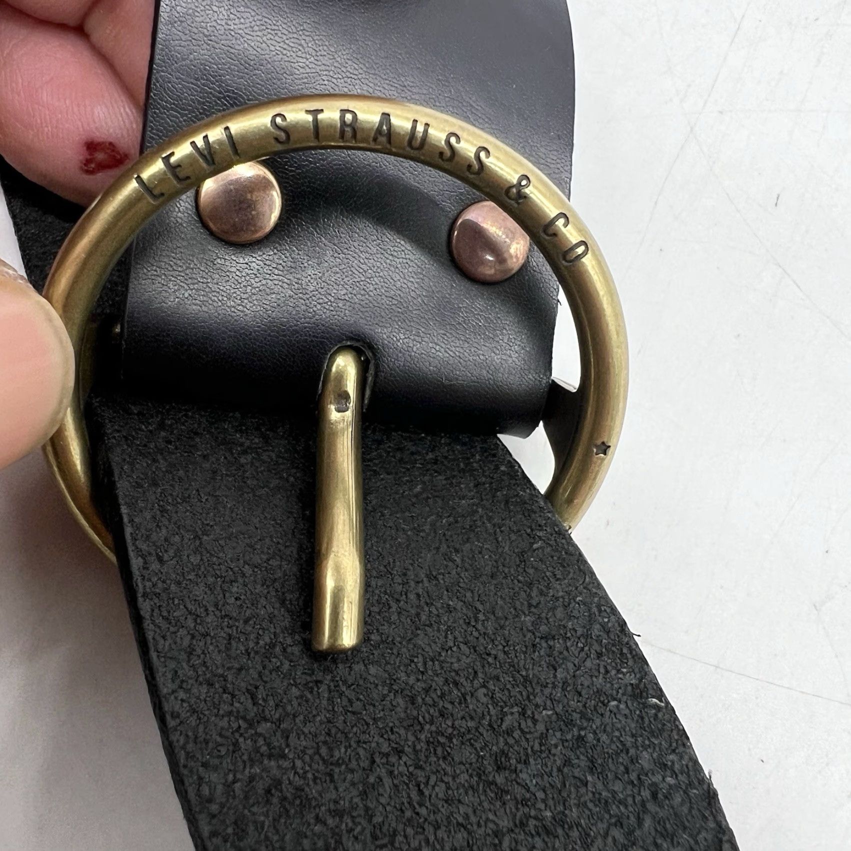 Levi's Levi's Belt Unisex Brown Bovine Genuine Leather 32/80 Western Dress Casual Adjustable Buckle Belt Size 32 - 4 Thumbnail