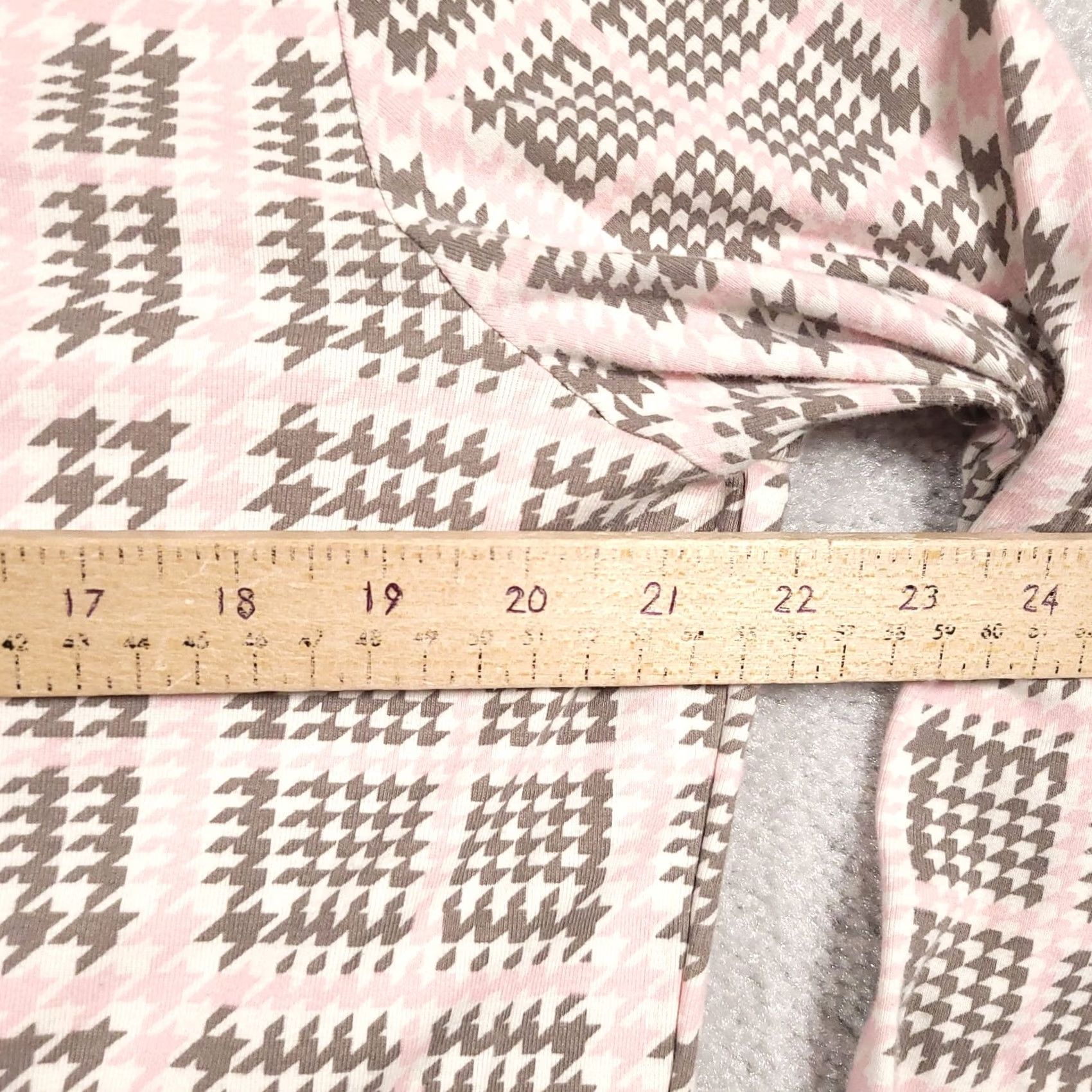 Vintage Chico's Tee Shirt Women's XL Long Sleeve Round Neck Geometric Casual Pink Cotton Knit Regular Imported Size XL / US 12-14 / IT 48-50 - 5 Thumbnail