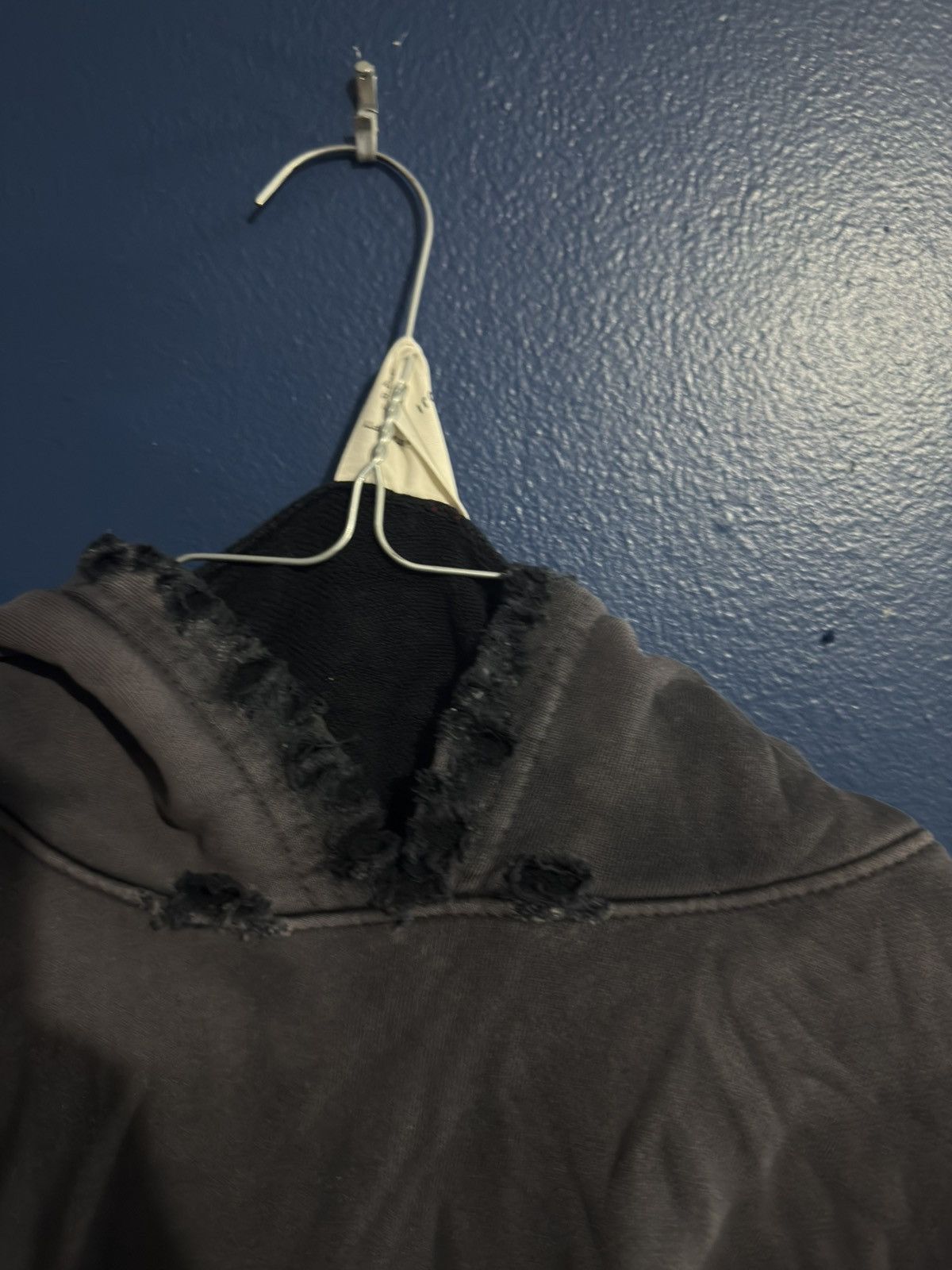 MOOJIMOOJIUS MOOJIMOOJI black distressed hoodie Size US XS / EU 42 / 0 - 3 Thumbnail