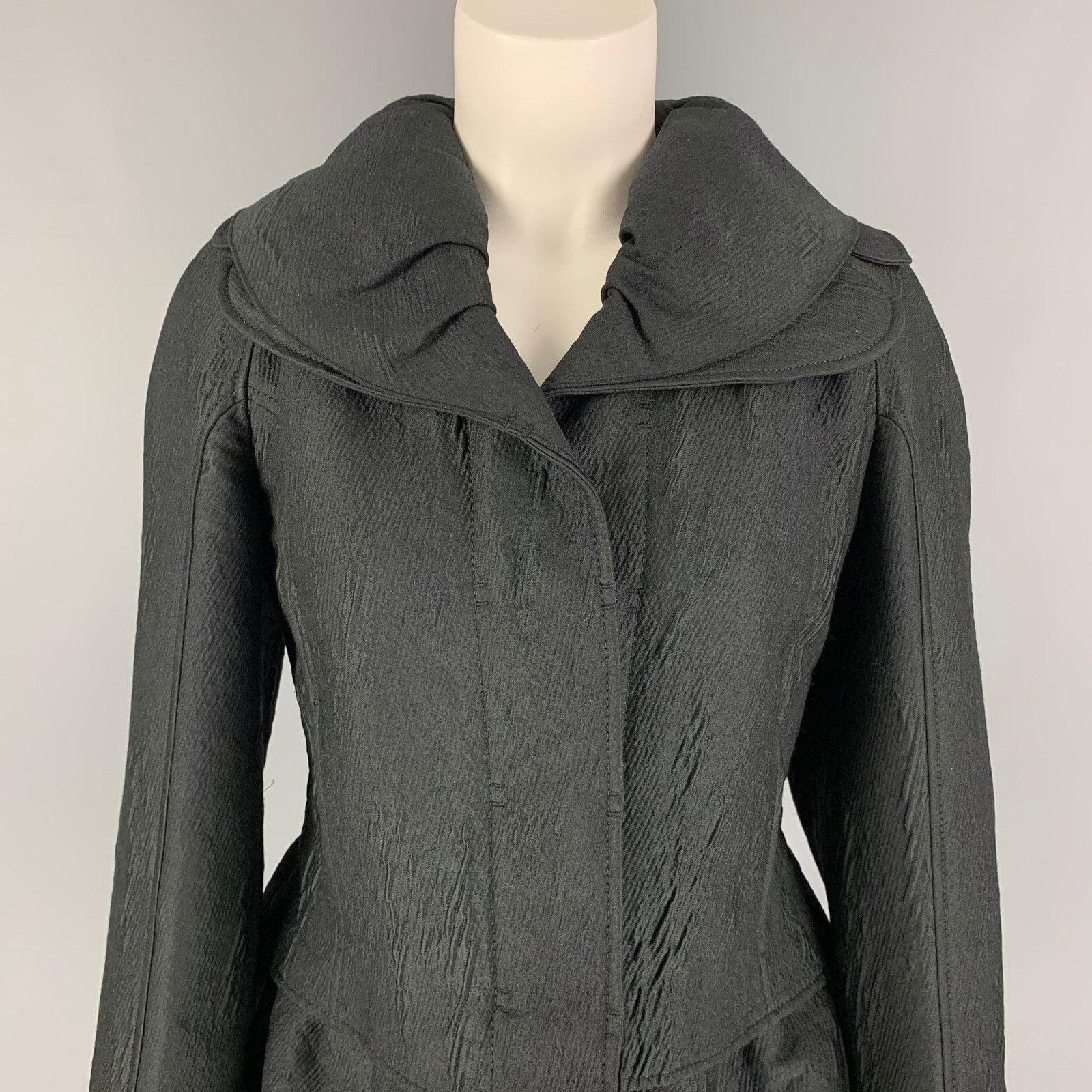 Rochas ROCHAS Size 4 Black Textured Wool Peplum Jacket Size S / US 4 / IT 40 - 2 Thumbnail