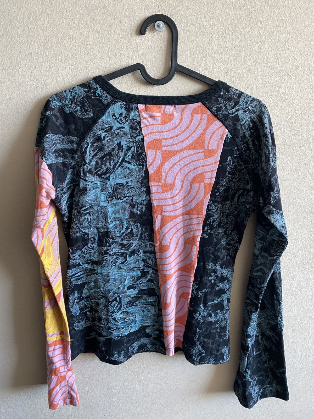 Custo Barcelona Custo Barcelona Overprinted Longsleeve Size M / US 6-8 / IT 42-44 - 10 Thumbnail