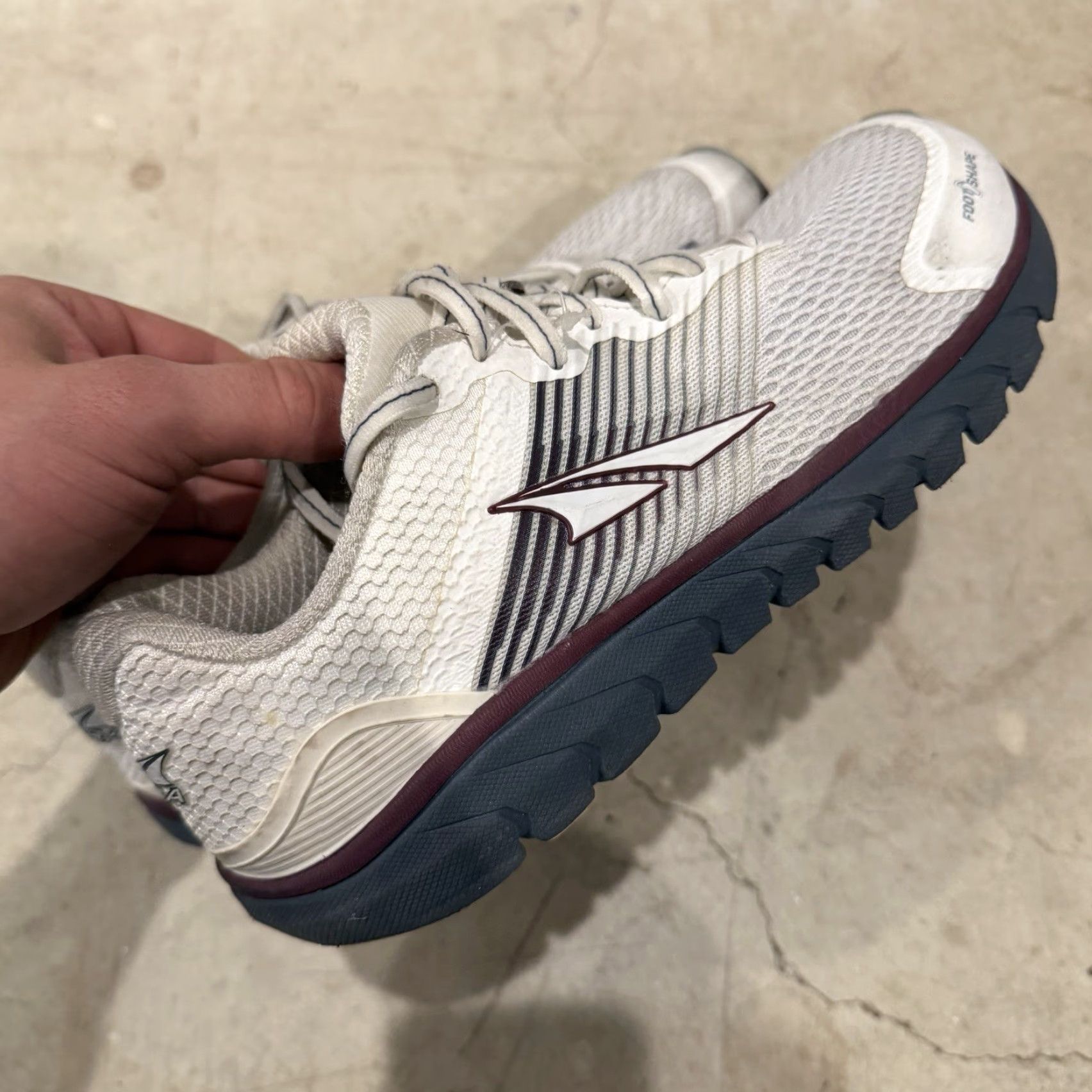 Altra Altra Provision Womens Sneaker Size 7.5 White Colour Burgundy Grey Size US 6 / IT 36 - 5 Thumbnail