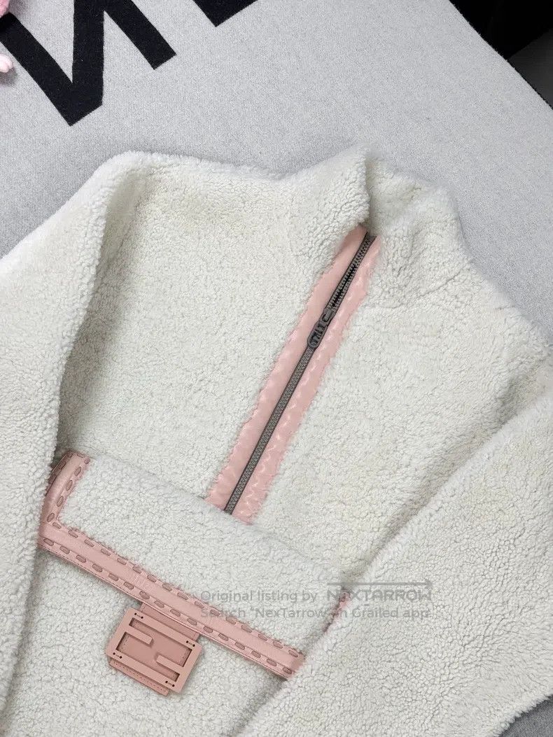 Fendi Fendi Fur-lined hoodie in beige with pink accents, featuri Size XS / US 0-2 / IT 36-38 - 8 Thumbnail