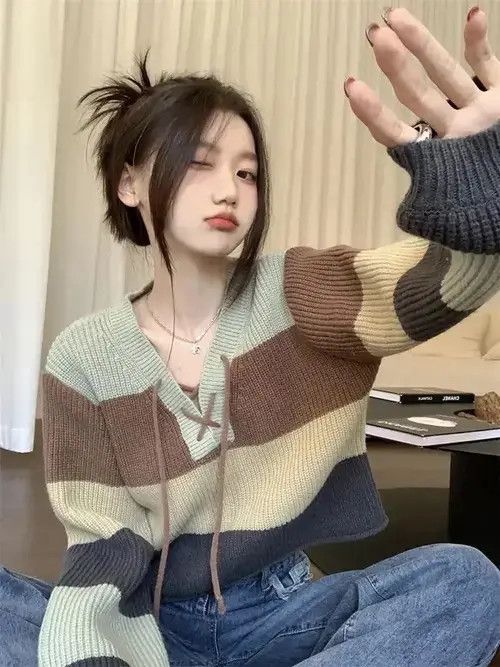Japanese Brand × Vintage Deeptown Vintage Striped Cropped Sweater Women Size ONE SIZE - 1 Thumbnail