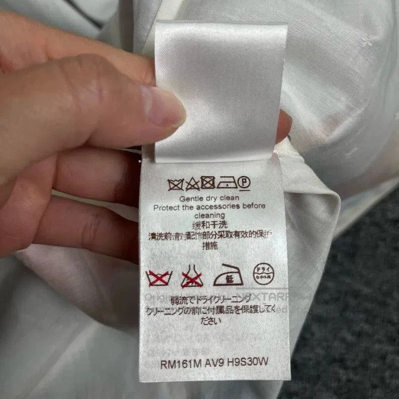 Louis Vuitton Louis Vuitton S Windbreaker Hooded. Size US S / EU 44-46 / 1 - 7 Thumbnail