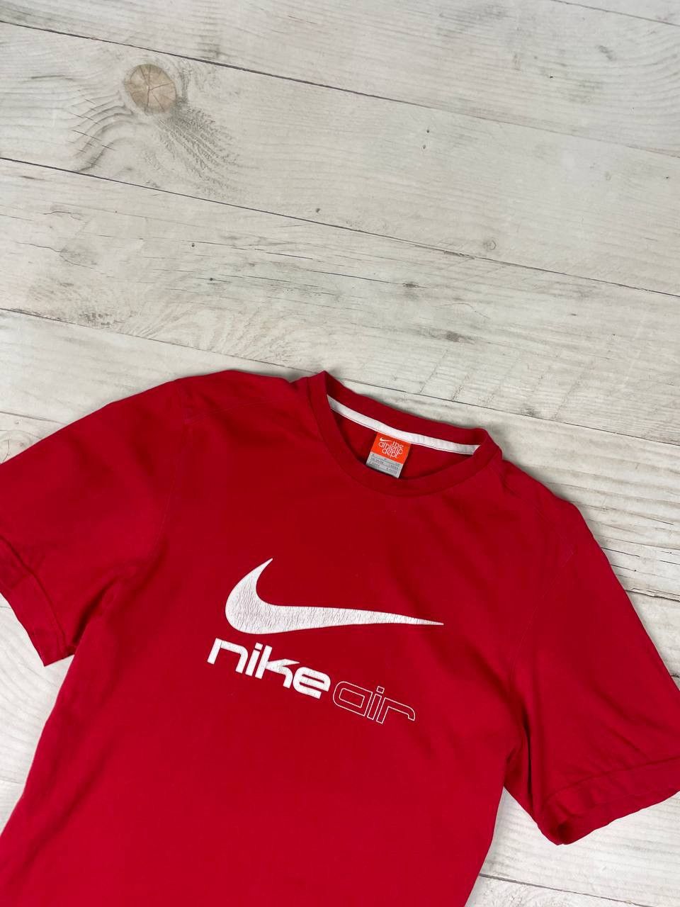 Nike Vintage Nike Air Big Logo T Shirt 00s Size US S / EU 44-46 / 1 - 2 Thumbnail