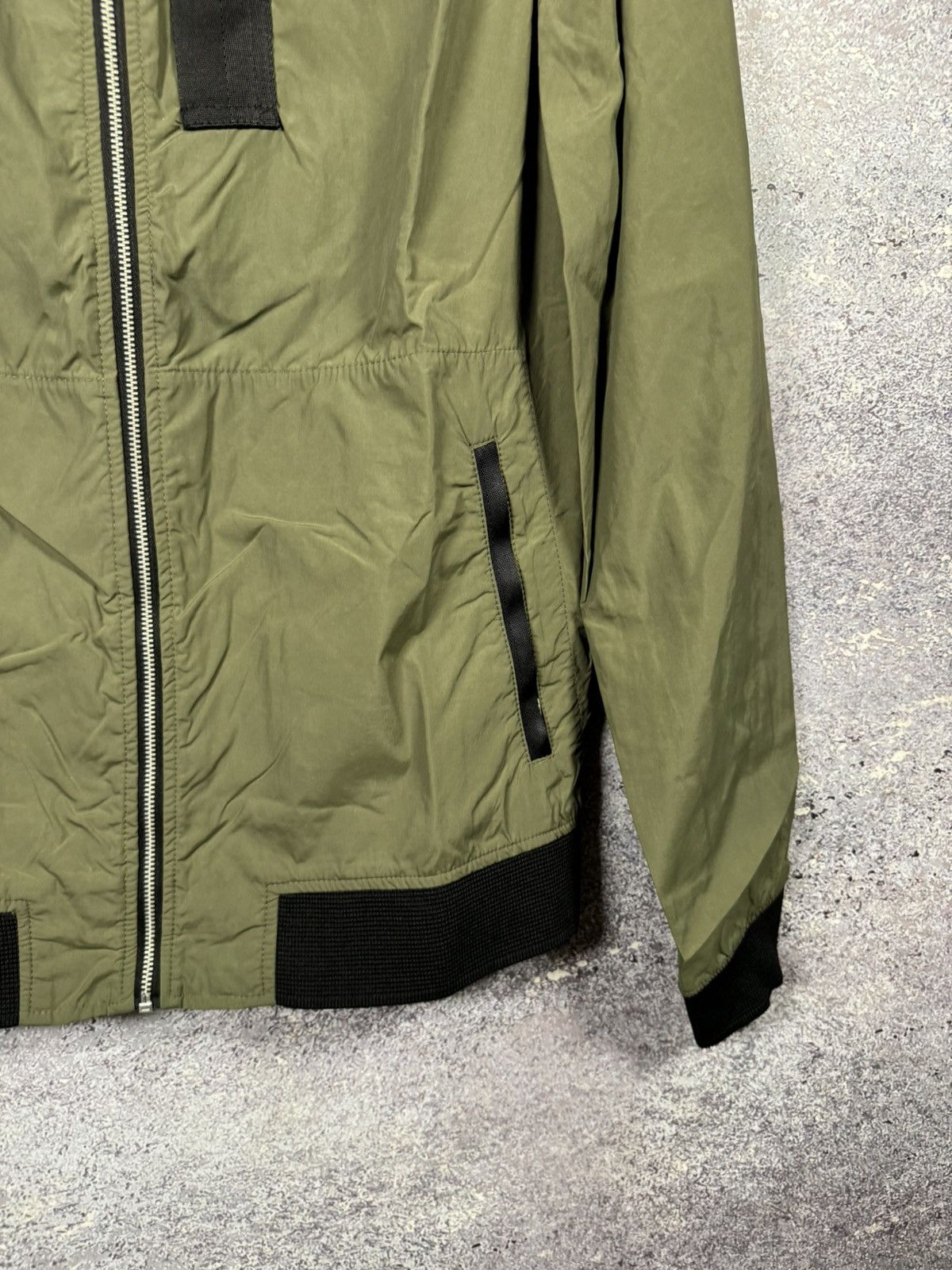 Allsaints Allsaints Sonne Bomber Nylon Men’s MJ017Q Light Jacket S sz Size US S / EU 44-46 / 1 - 5 Thumbnail