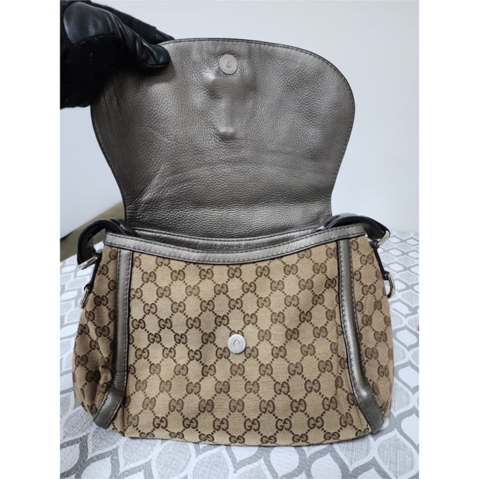 Gucci Gucci Medium GG Canvas Techno Horsebit Flap Hobo Bag Grey/Be Size ONE SIZE - 9 Thumbnail