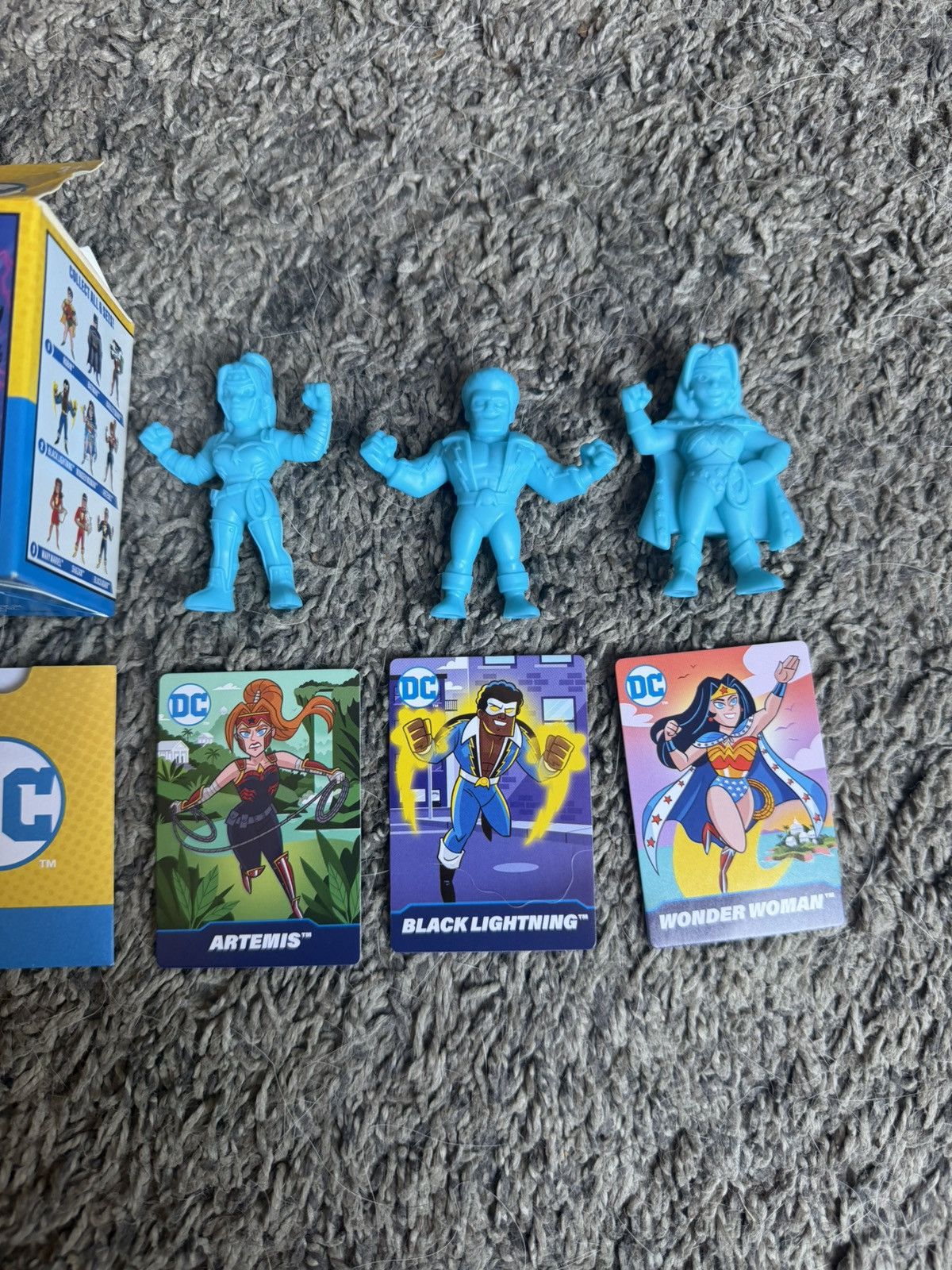 DC Comics 2024 Wendy’s DC Comics Heroes & Villains Blind Box Size ONE SIZE - 2 Thumbnail