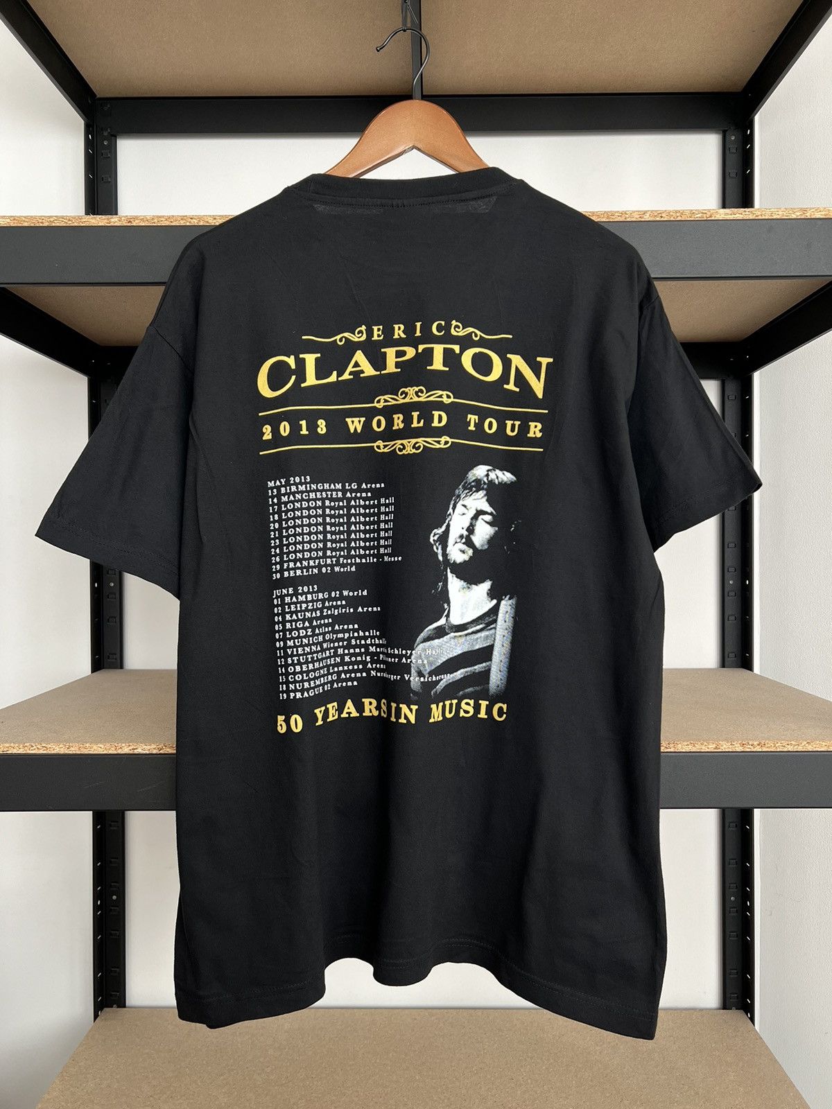 Band Tees Vintage 2013 Eric Clapton 50 Years in Music Tour T-shirt Size US XL / EU 56 / 4 - 2 Thumbnail