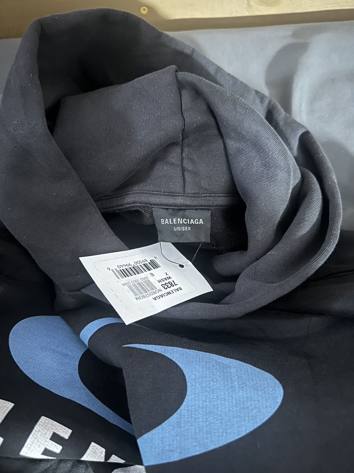 Balenciaga Balenciaga cropped logo distressed graphic hoodie size 2 Size US M / EU 48-50 / 2 - 9 Thumbnail