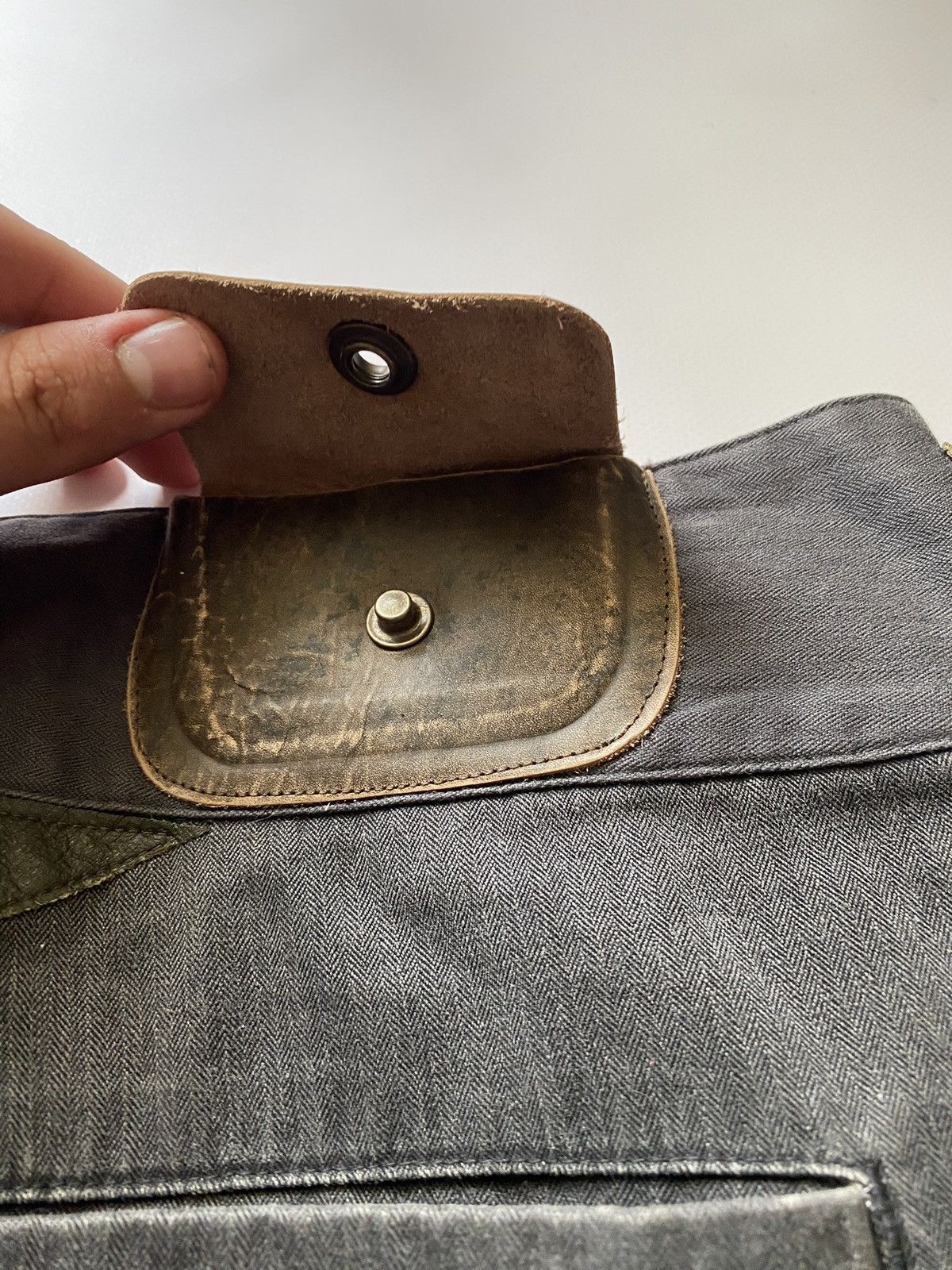 Diesel Vintage Diesel Rare Straight Jeans Leather Elements Size 31 Size US 30 / EU 46 - 5 Thumbnail