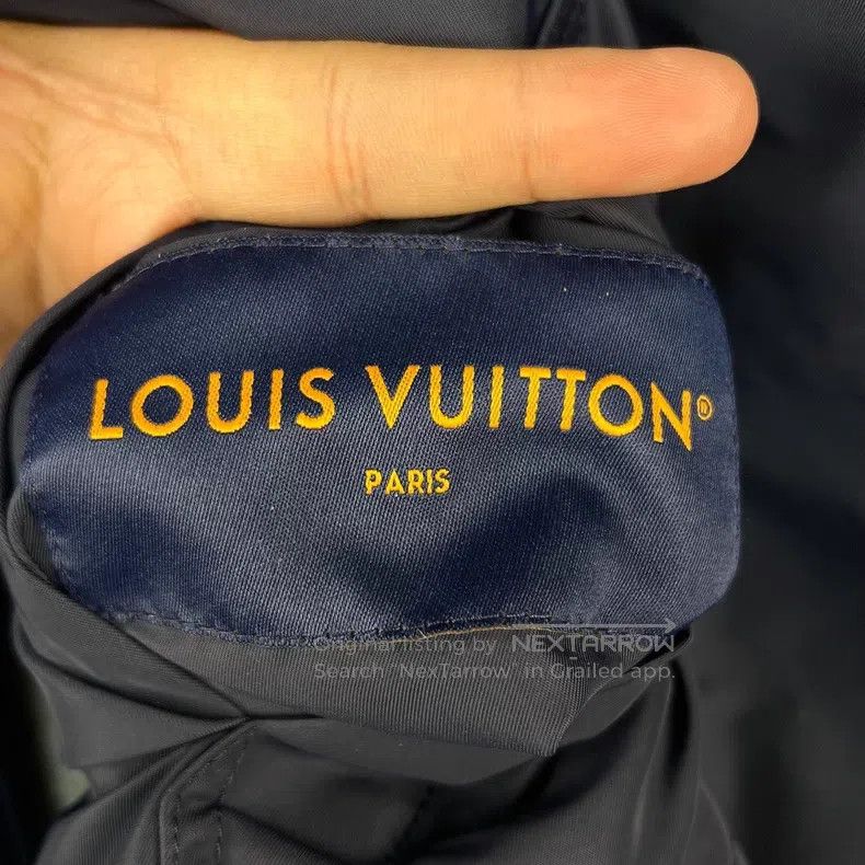 Louis Vuitton Louis Vuitton Logo Full Pin Reversible Casual Hooded Long Size US S / EU 44-46 / 1 - 6 Thumbnail