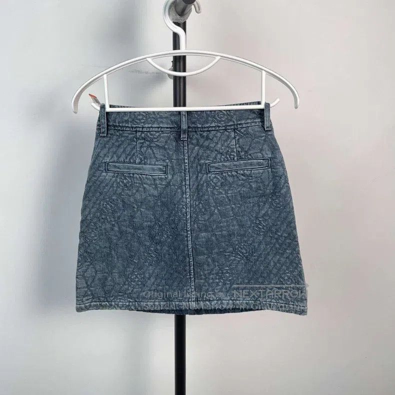 Chanel Chanel Blue denim skirt Size 42" / US 20 - 2 Thumbnail