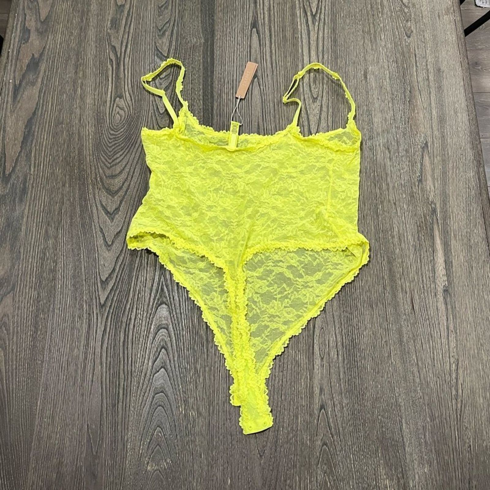 SKIMS NWT Skims Stretch Lace Thong Bodysuit Highlighter 3X Size 3XL / US 20-22 - 4 Thumbnail