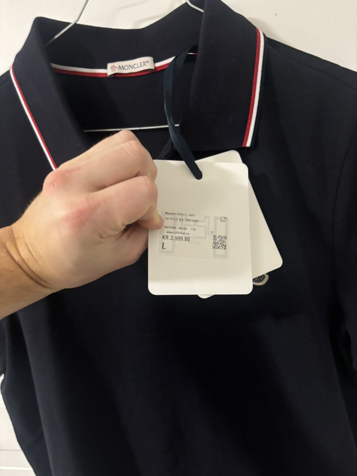 Moncler Logo polo Size US L / EU 52-54 / 3 - 2 Thumbnail
