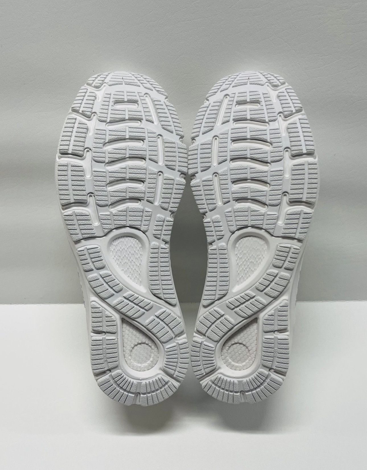 Under Armour Under Armour Hovr Intake 6 Triple White Size US 10.5 / EU 43-44 - 6 Thumbnail