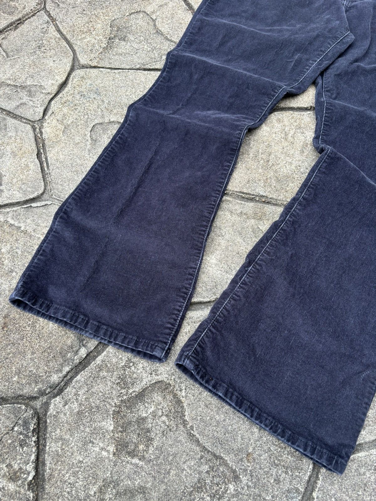Levi's × Vintage Y2K Levi 725 Bootcut Black Corduroy Jeans Size US 33 - 2 Thumbnail