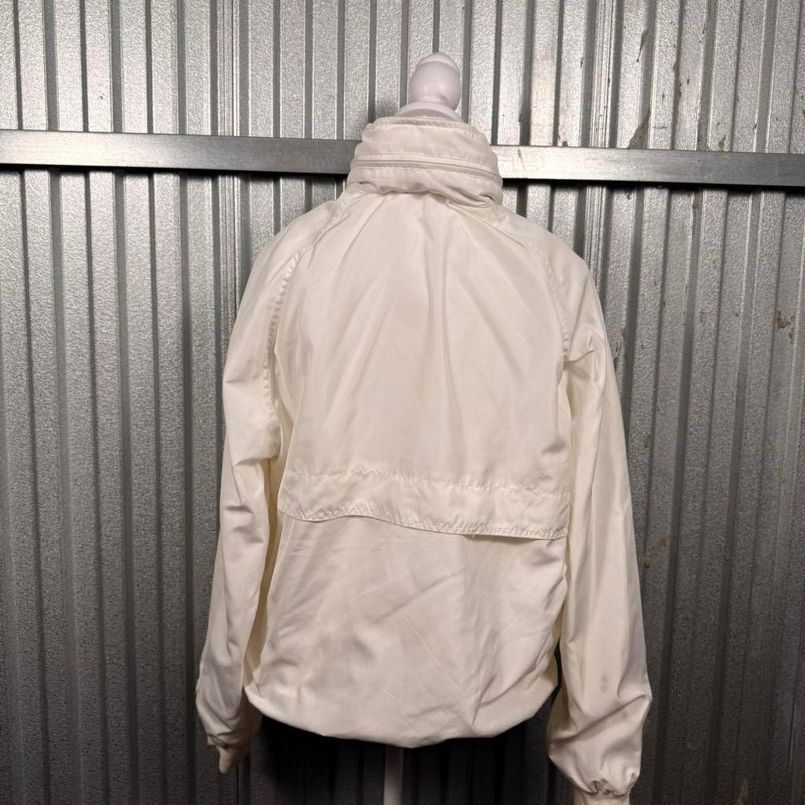 Brandy Melville John galt new york cream windbreaker jacket Size XL / US 12-14 / IT 48-50 - 5 Thumbnail