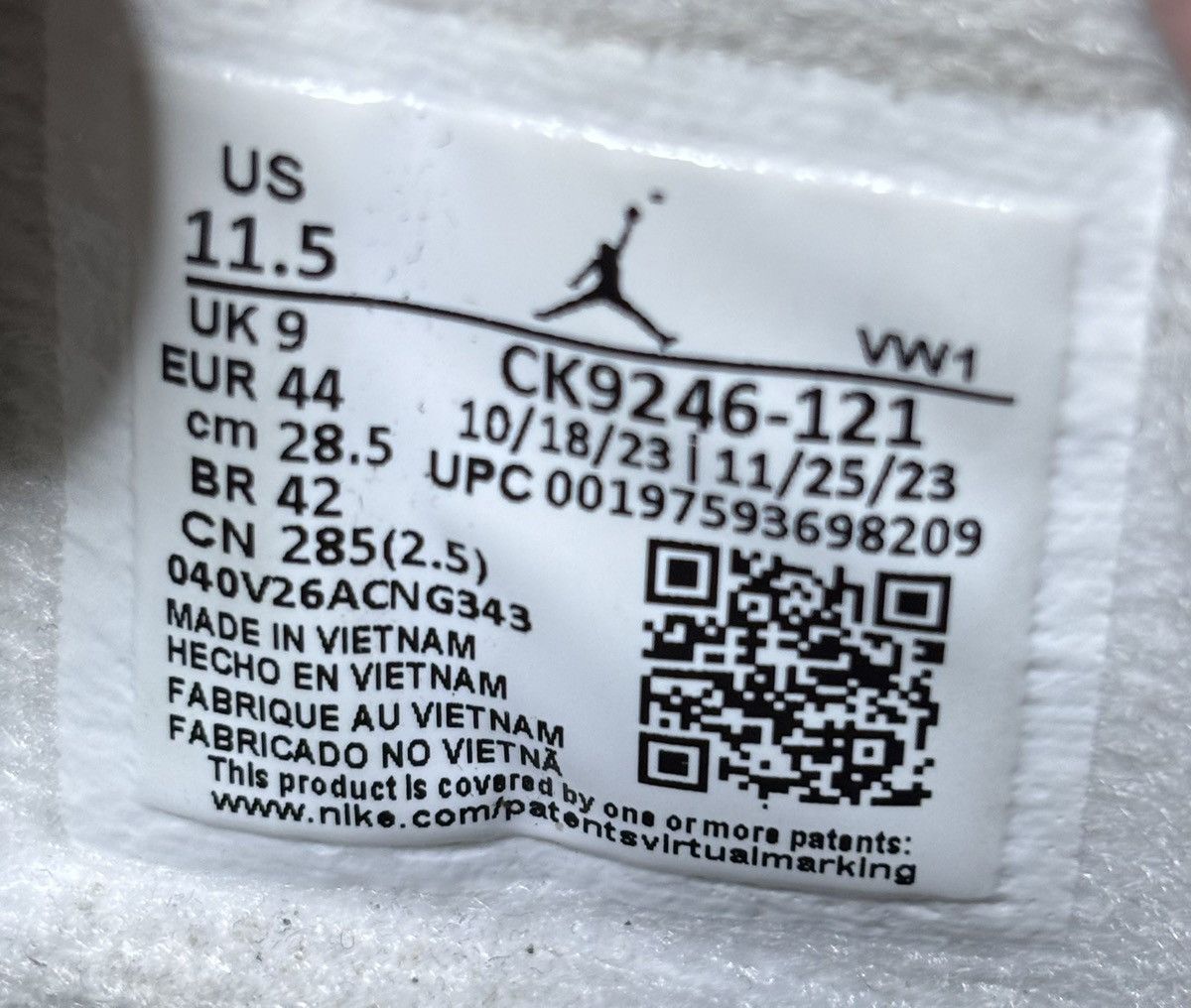 Jordan Brand Jordan 3 Retro Georgia Peach 2024 Size 10M/11.5W Size US 10 / EU 43 - 6 Thumbnail