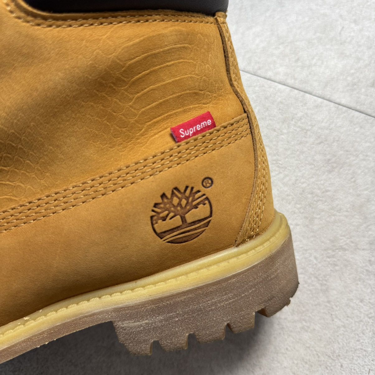 Supreme × Timberland Supreme Timberland Python Boots Size US 9 / EU 42 - 3 Thumbnail