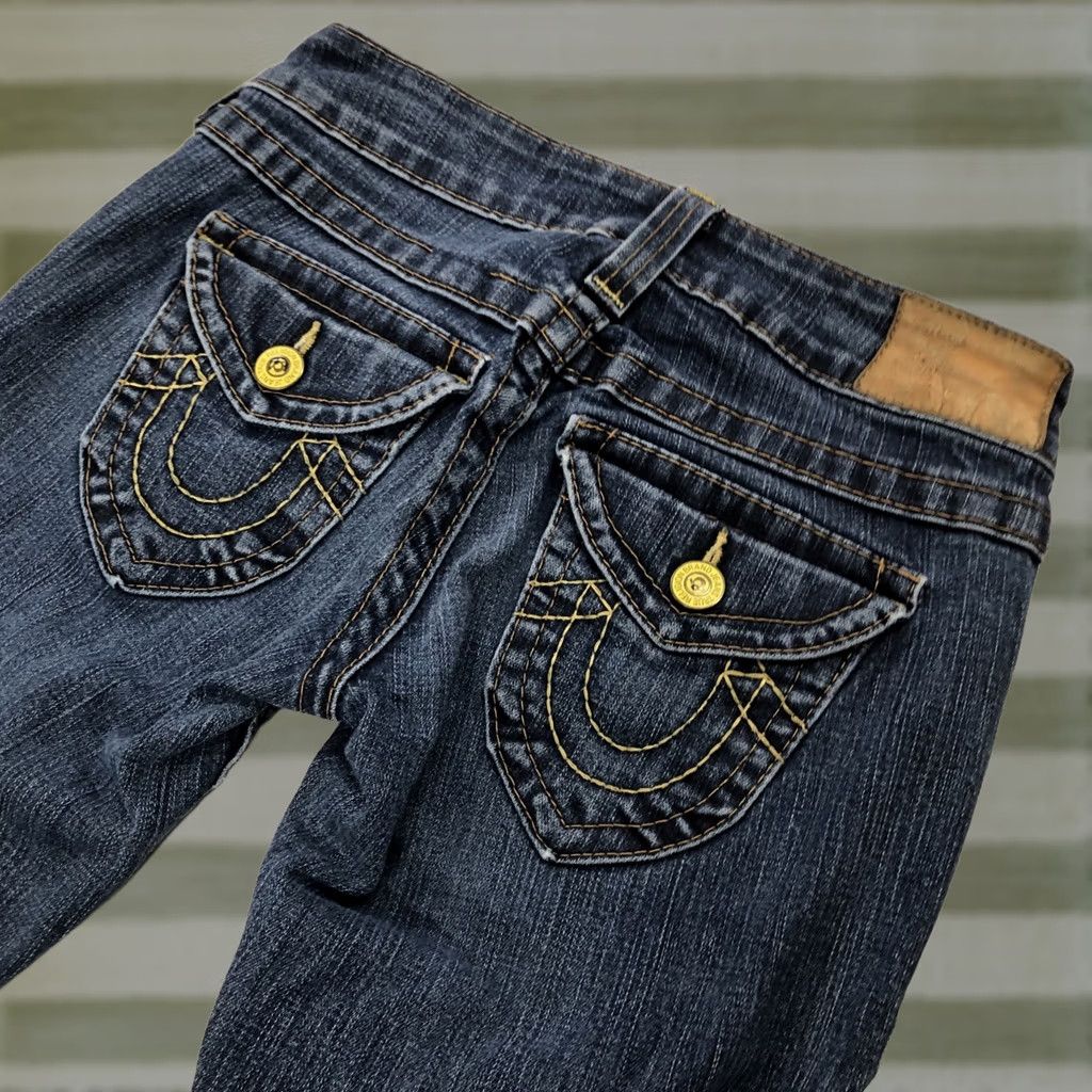 True Religion VINTAGE? No. True Religion Jeans Blue Skinny Flap Pockets 5-Pocket Design Denim Cotton Blend Zip Size 26" / US 2 / IT 38 - 1 Thumbnail